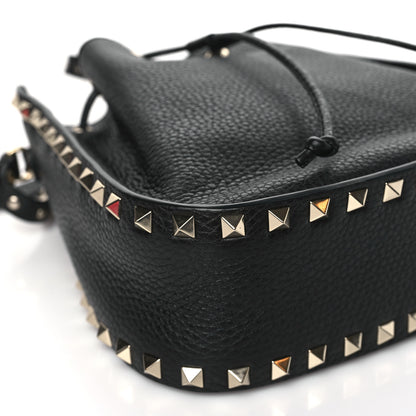 Valentino Garavani Grained Calfskin Rockstud Bucket Bag Black 7 of 8