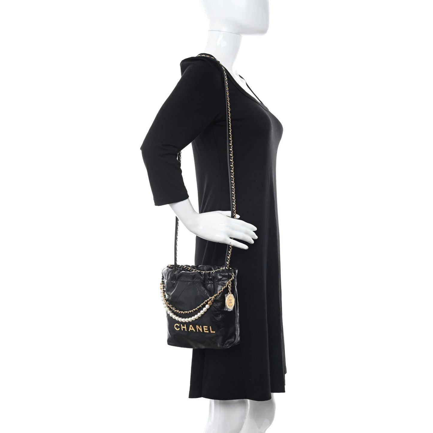Shiny Crumpled Calfskin Quilted Pearl Mini Chanel 22 Black