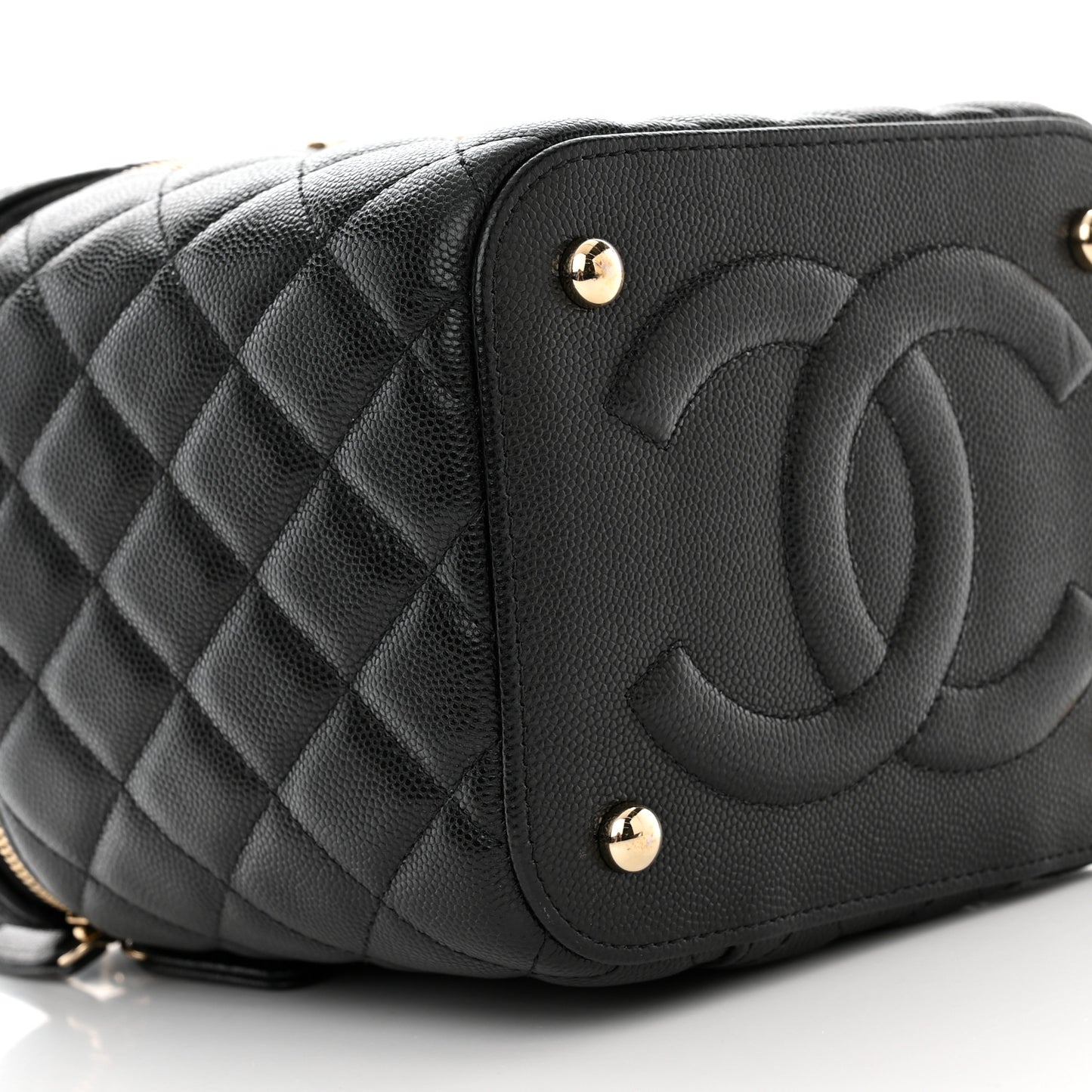 Caviar Quilted Small Top Handle Vanity Case With Chain Black