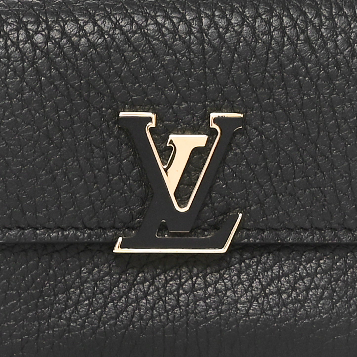Taurillon Capucines XS Wallet Black