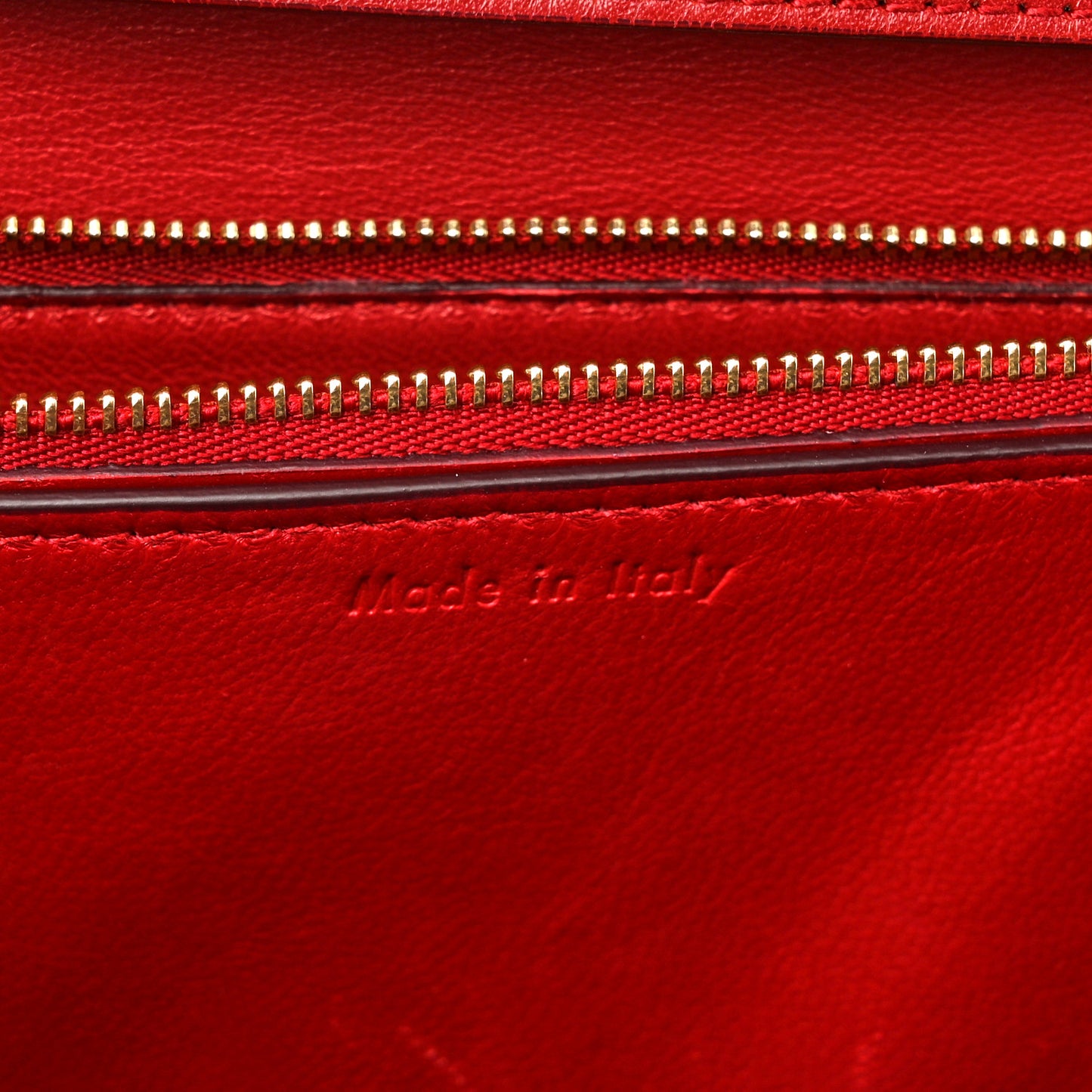 Box Calfskin Medium Classic Box Flap Bag Red