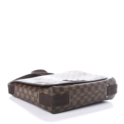 Louis Vuitton Damier Ebene Brooklyn MM 4 of 9