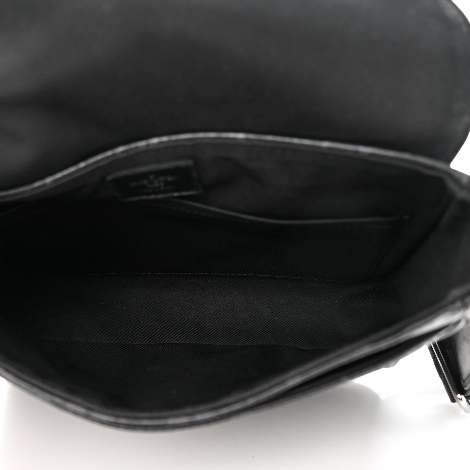 Louis Vuitton Monogram Eclipse District PM NM 5 of 13