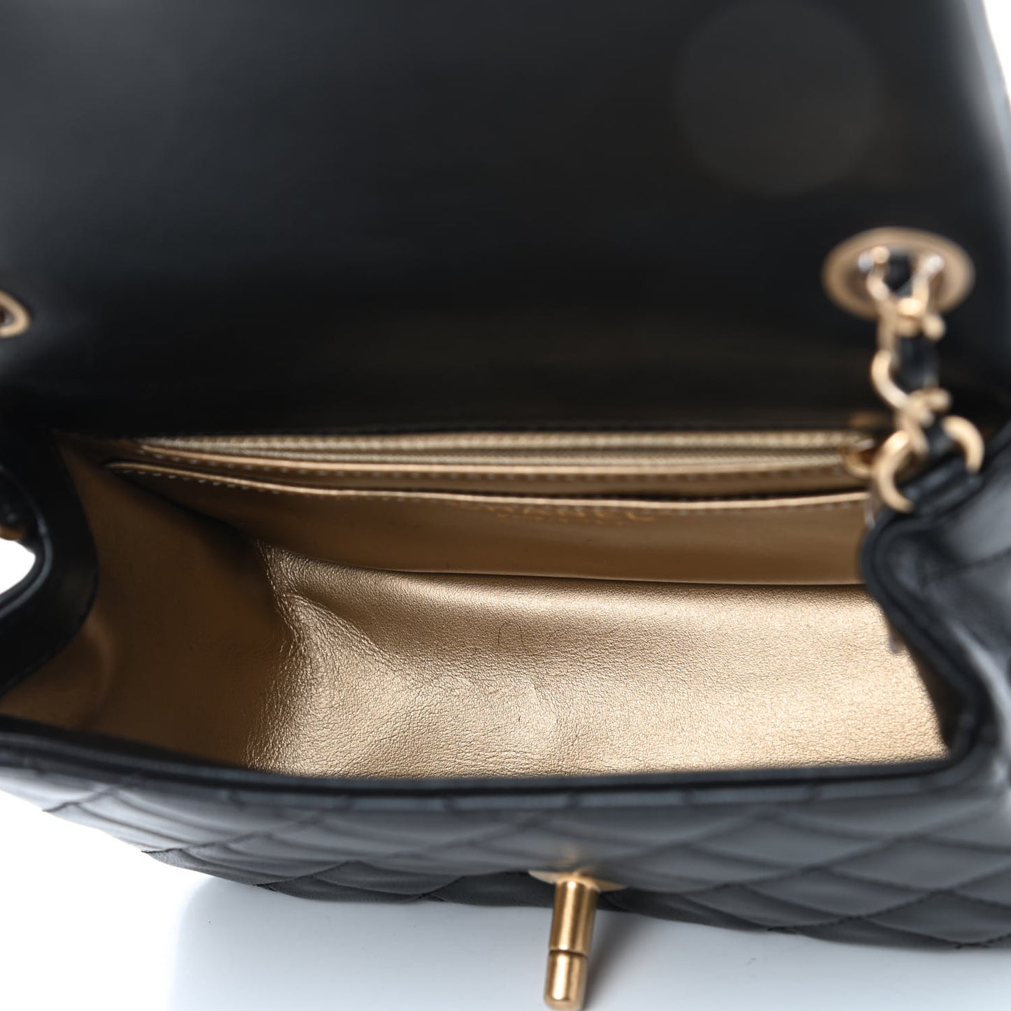 Lambskin Quilted Mini Pearl Crush Flap Black