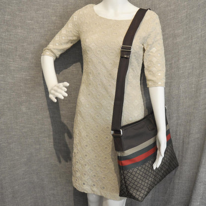 Gucci Nylon Diamante Medium Flat Messenger Bag Navy 2 of 8