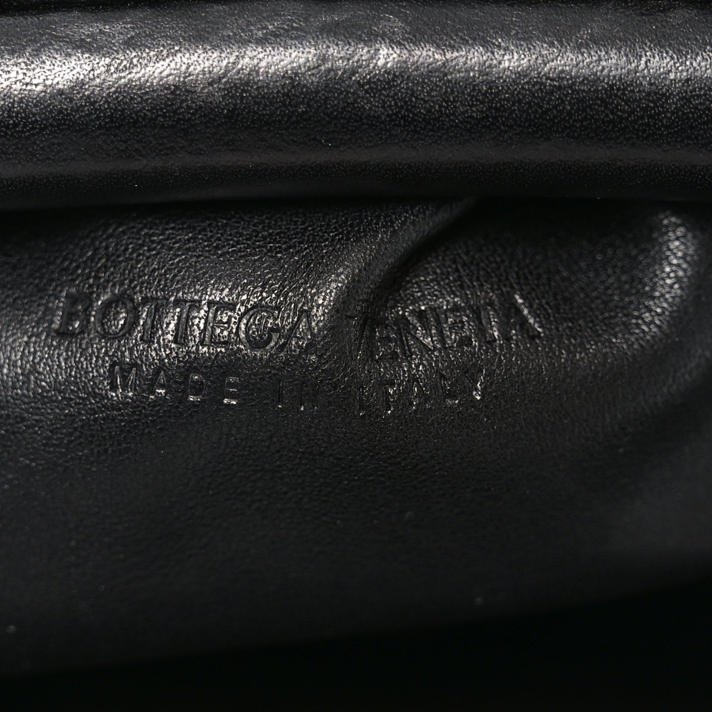 Butter Calfskin The Mini Pouch Black
