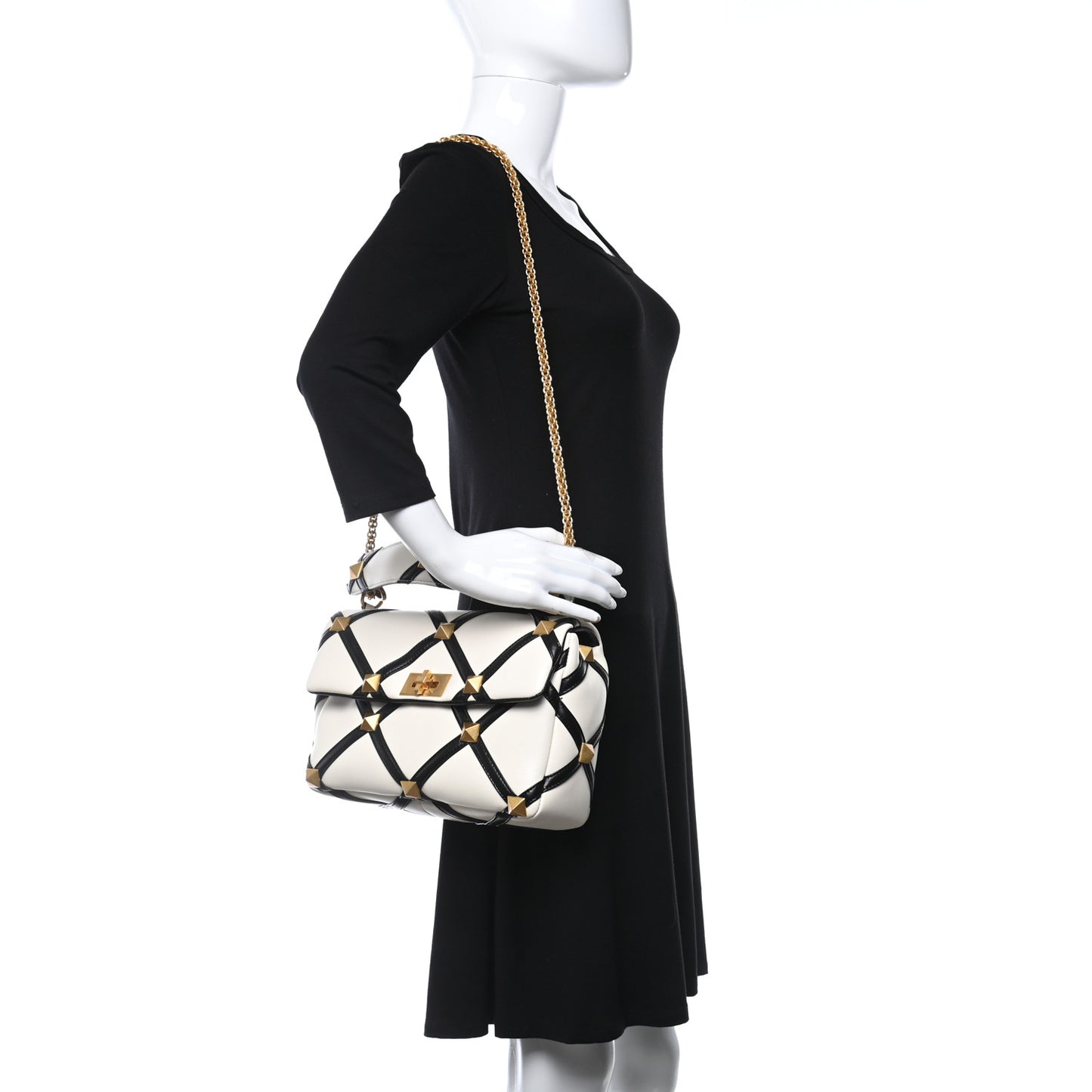 Nappa Large Roman Stud Shoulder Bag Ivory Black