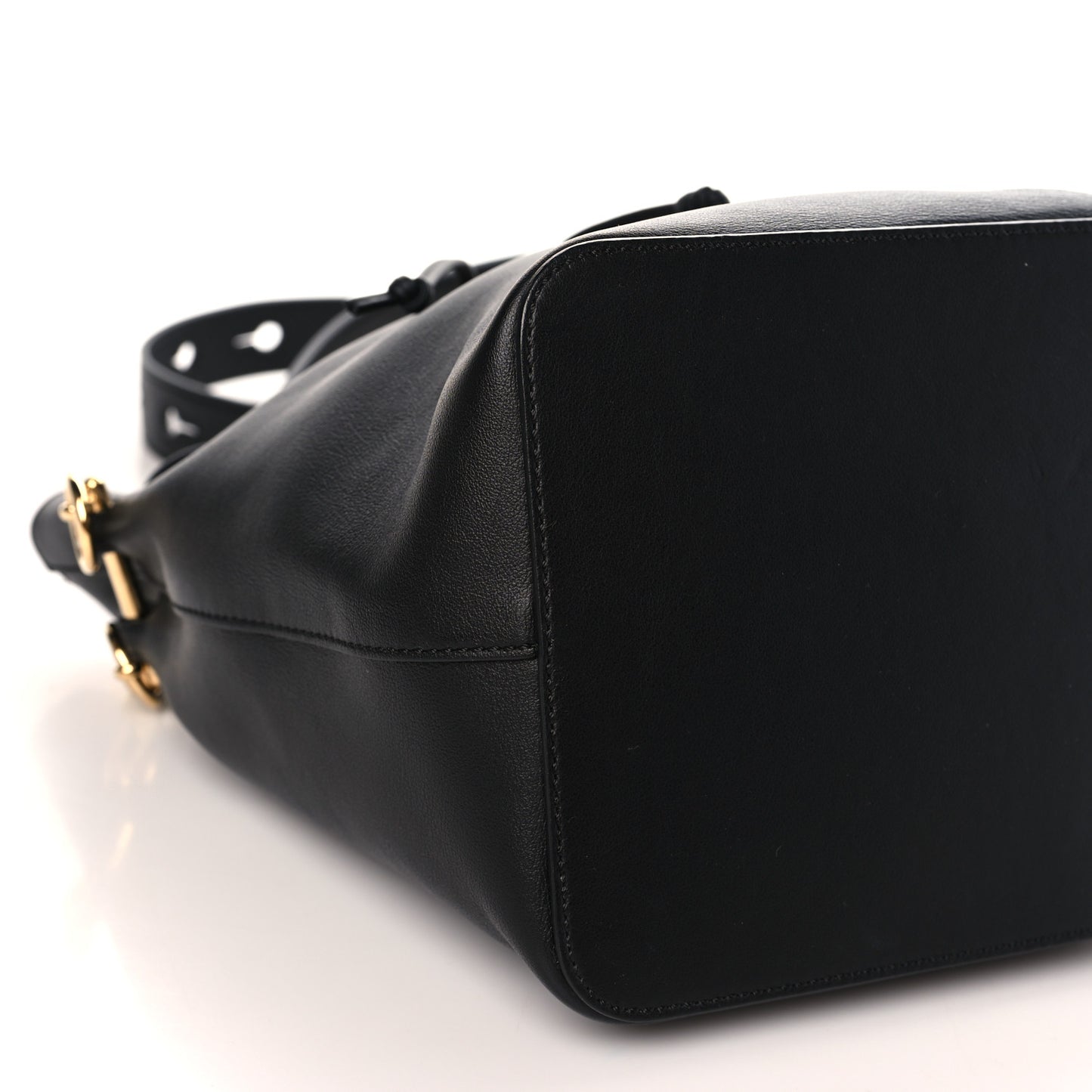 Vitello Grace Matte F is Fendi Grande Mon Tresor Bucket Bag Black