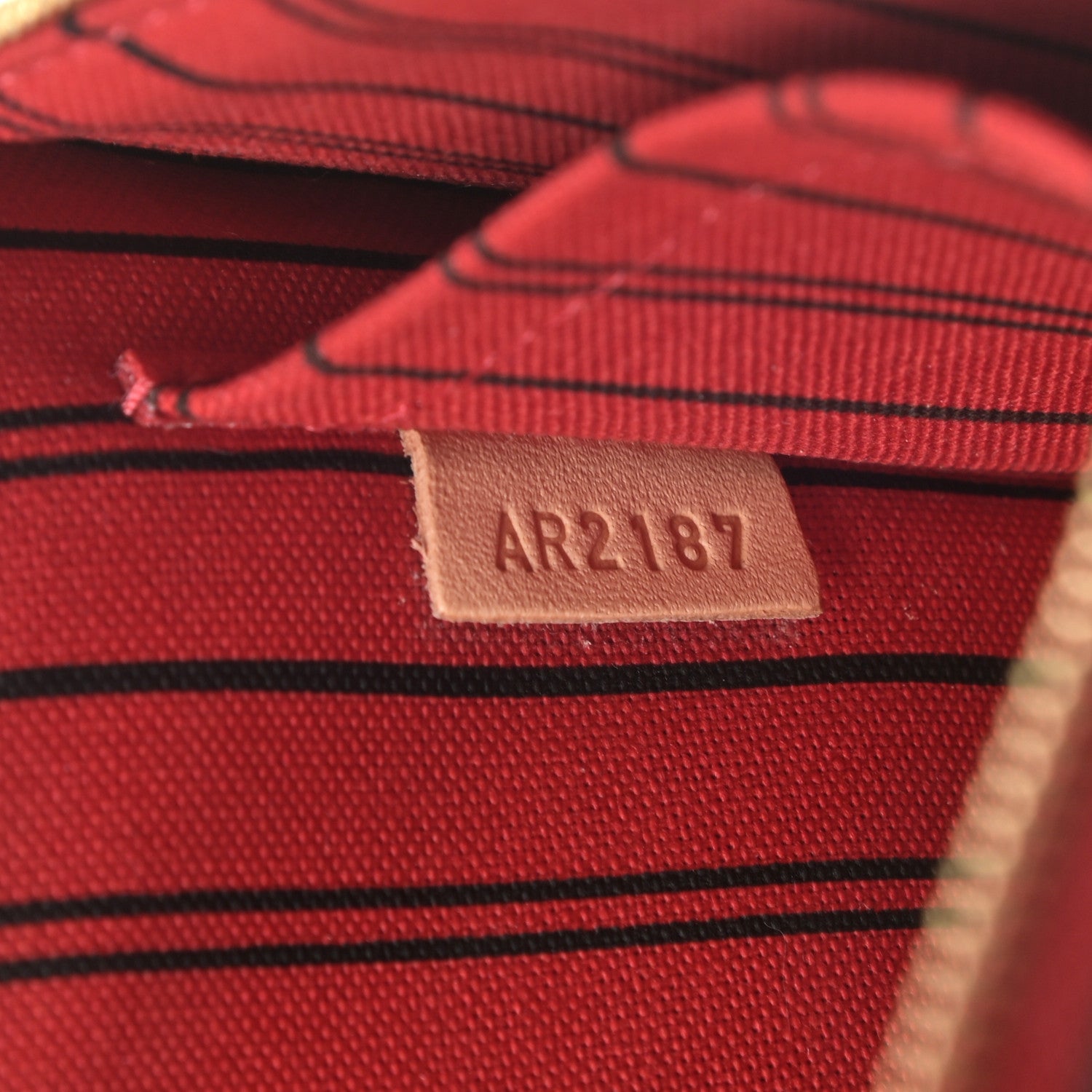 Louis Vuitton Monogram Neo Neverfull MM Cherry 9 of 16
