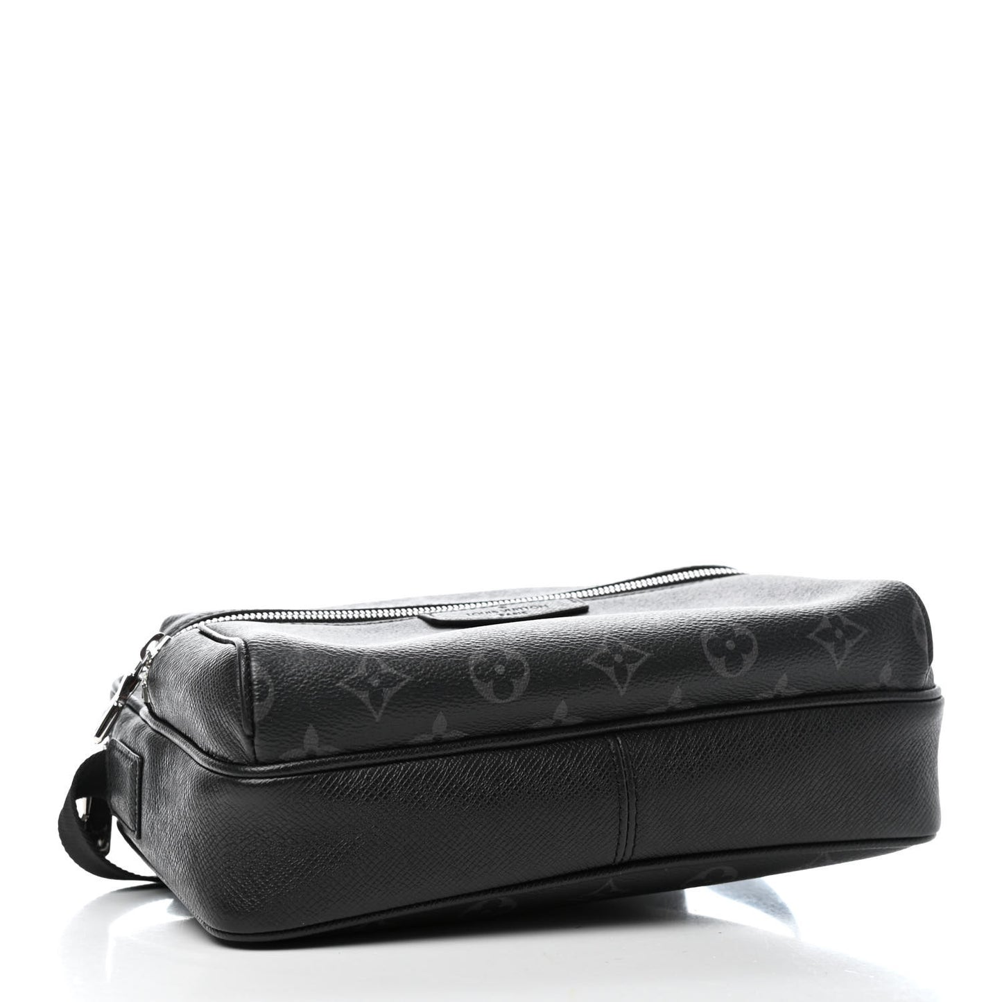 Taiga Monogram Eclipse Outdoor Messenger Black