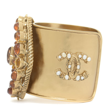 Chanel Resin Pearl CC Cuff Gold 3 of 5