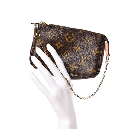 Louis Vuitton Monogram Mini Pochette Accessories 2 of 9