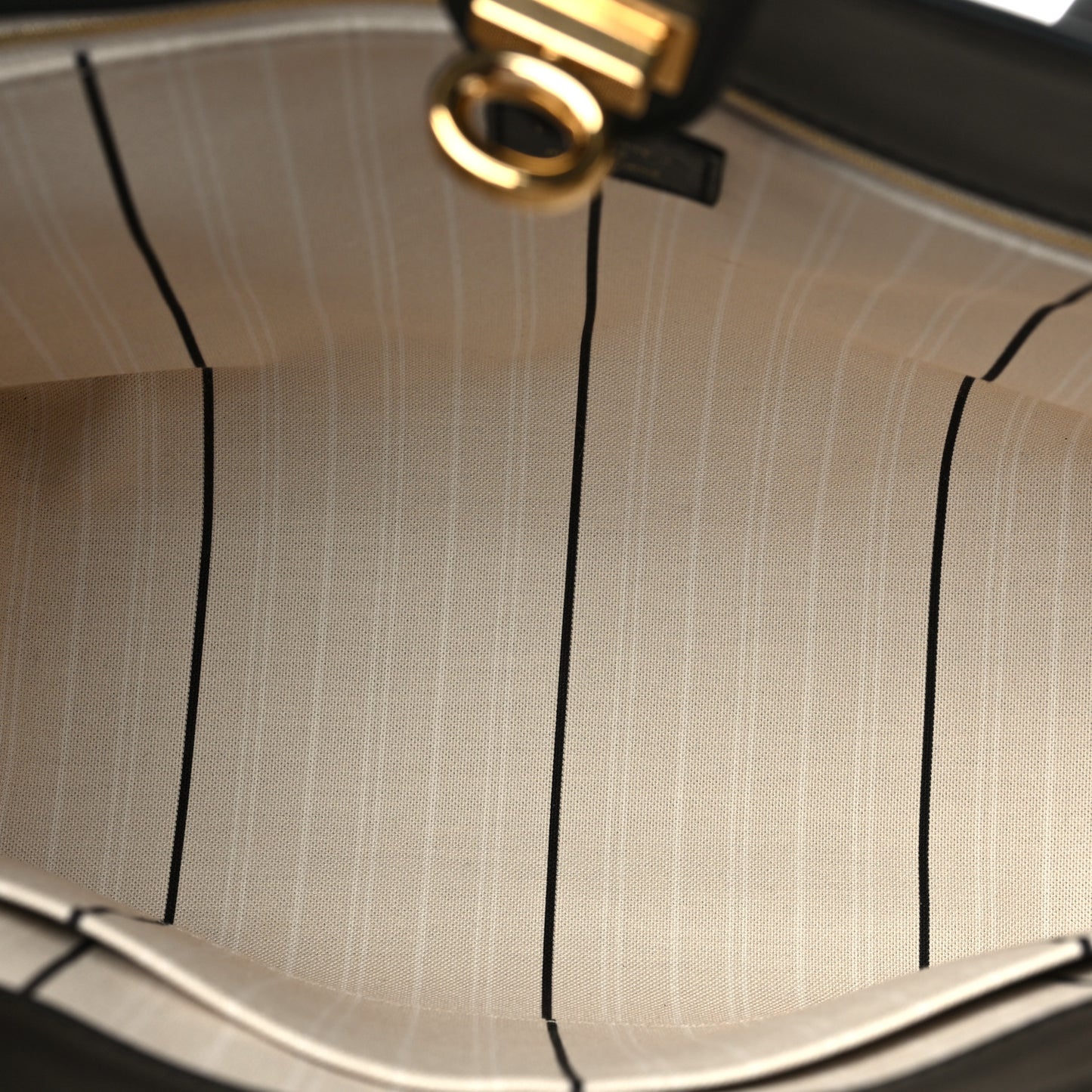 Canvas Calfskin Monogram On My Side MM Black