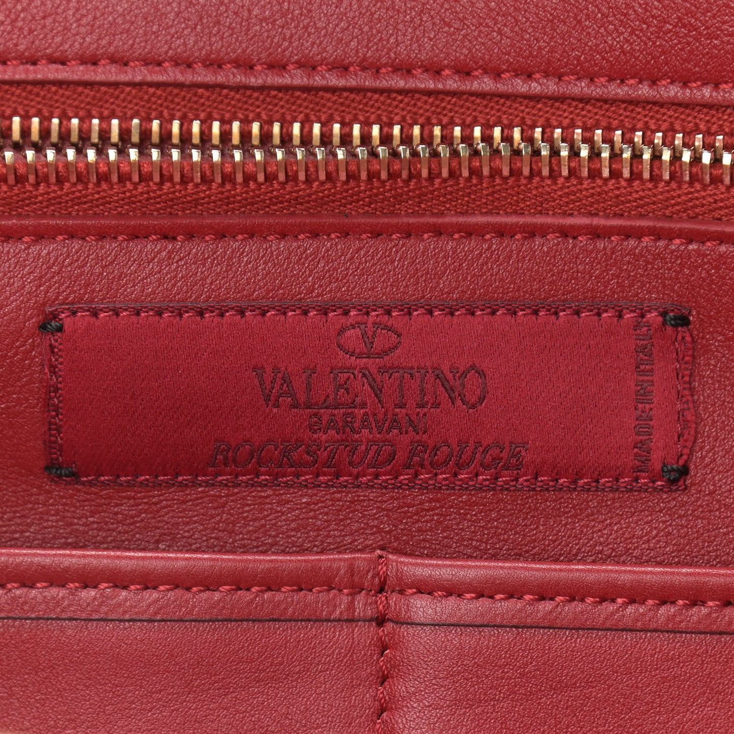 Vitello Monochrome Medium Rockstud All Over Tote Rosso Valentino