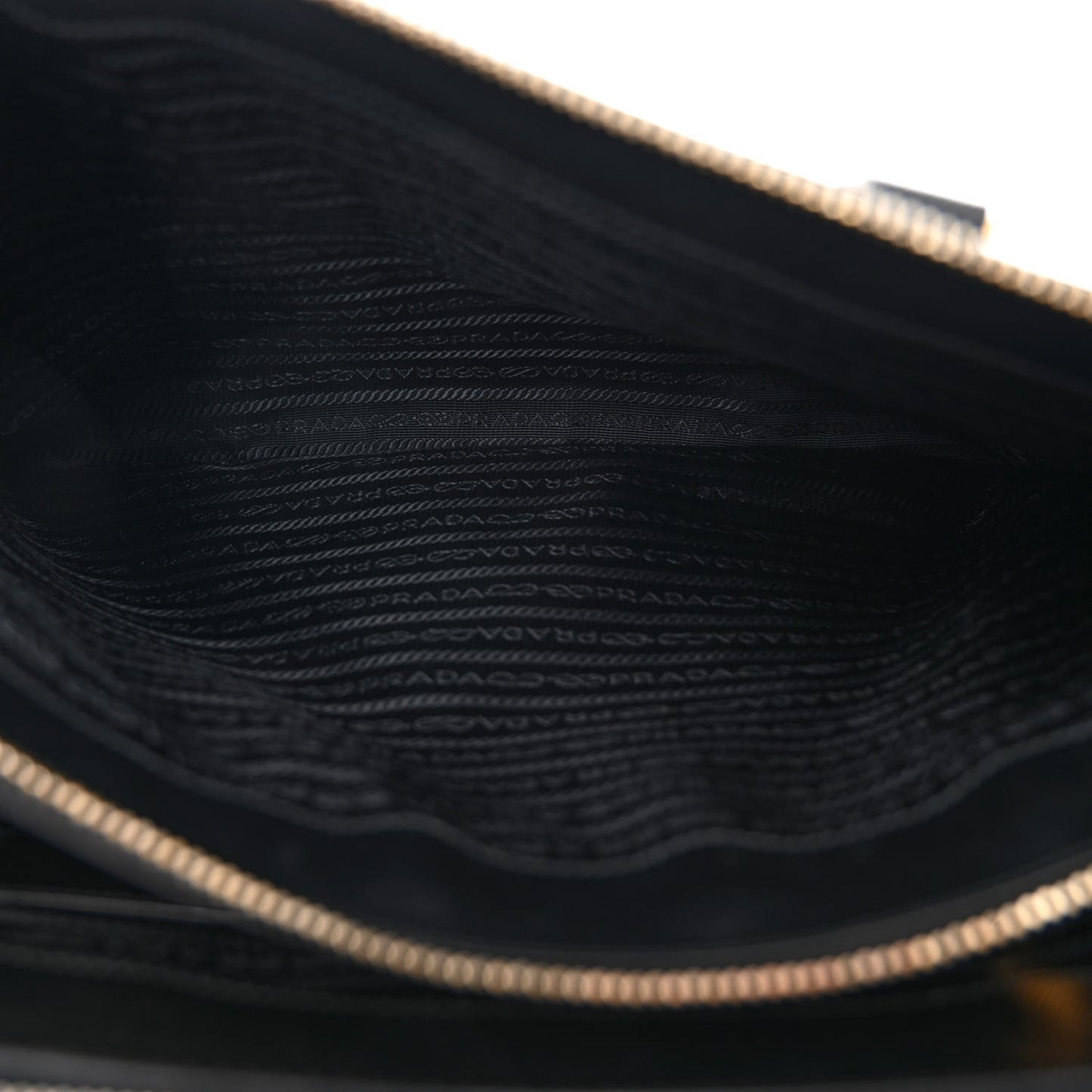 Saffiano Medium Galleria Double Zip Tote Black