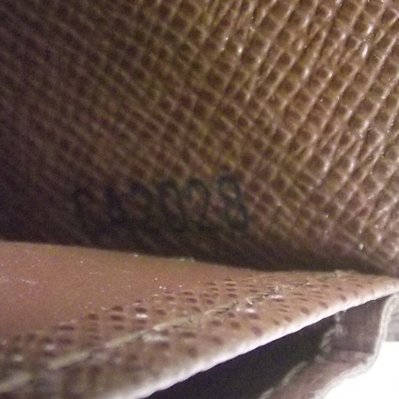 Louis Vuitton Monogram Zippy Wallet 8 of 8