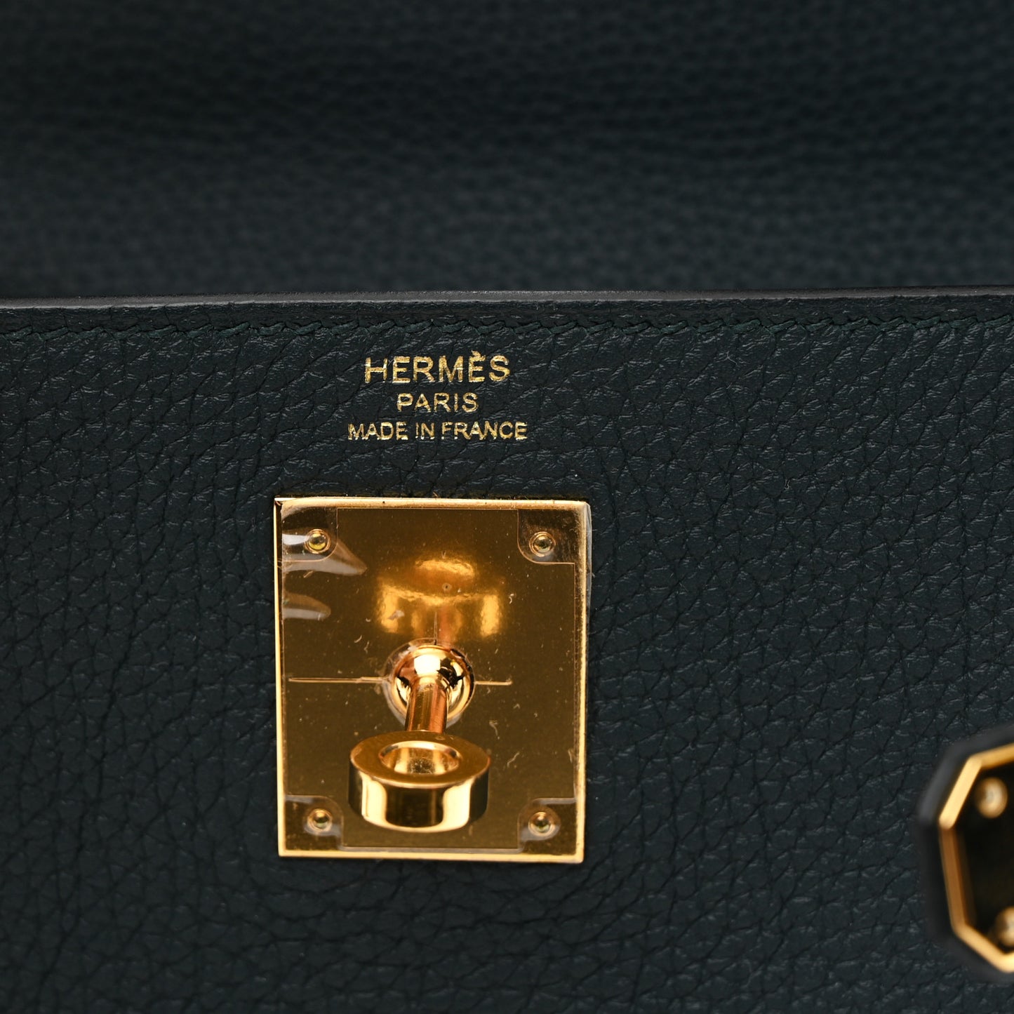 Togo Kelly Retourne 28 Vert Cypress