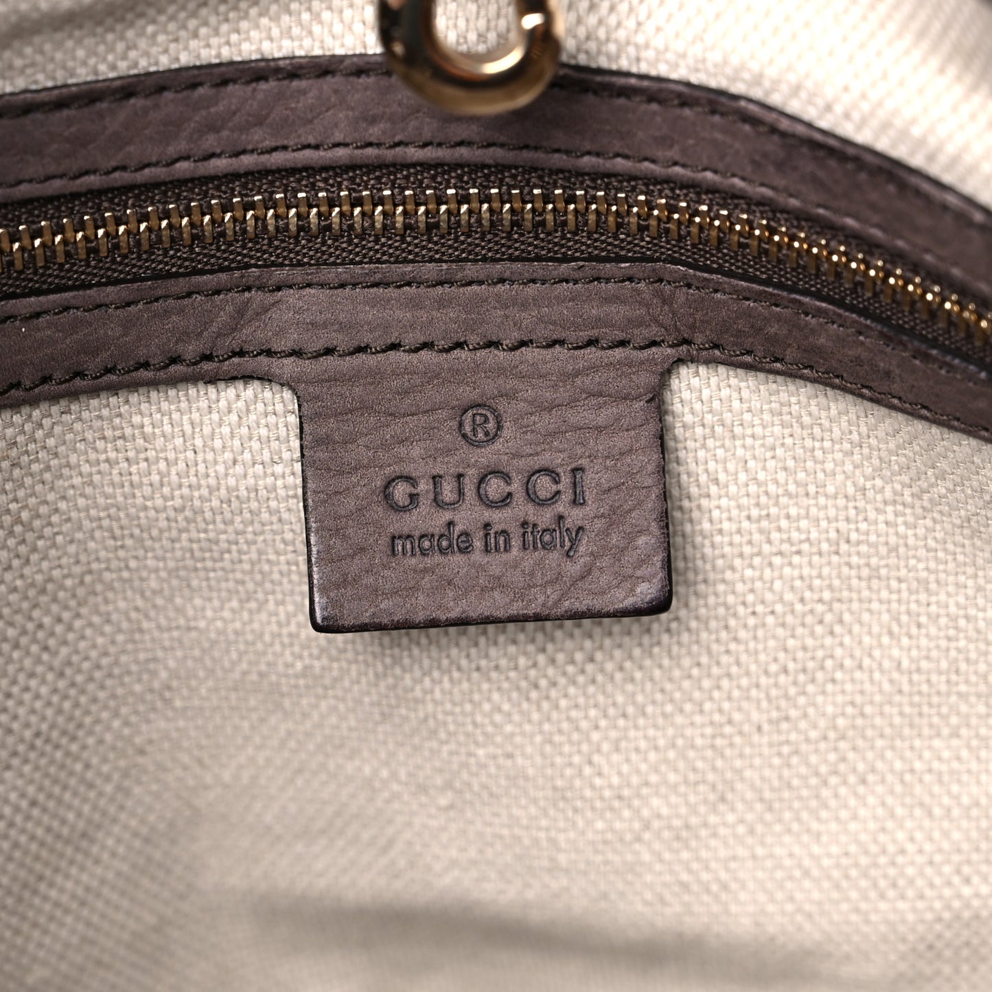 Vitello Range Medium Soho Chain Shoulder Bag Grey Field