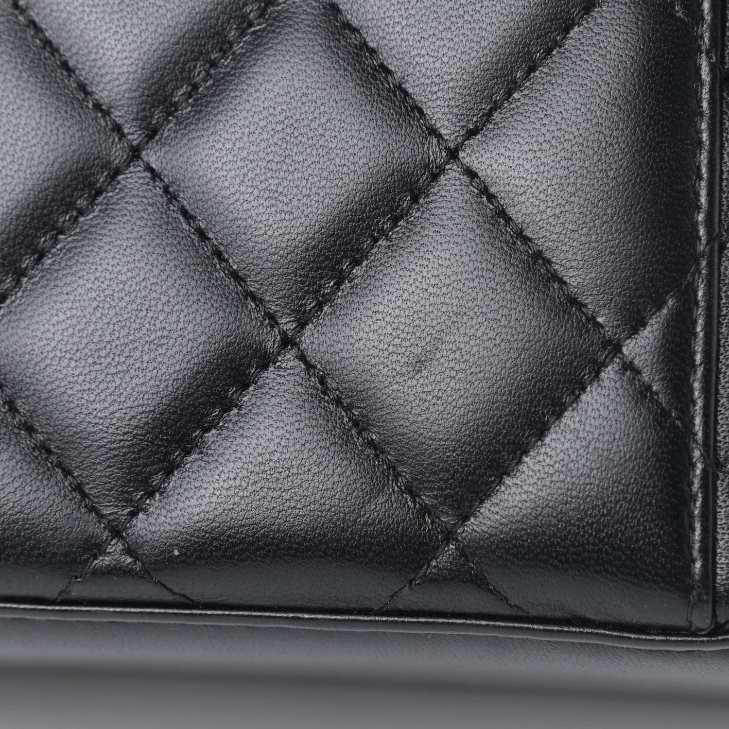 Chanel Lambskin Quilted Small Vanity Case With Chain Black 4 of 5