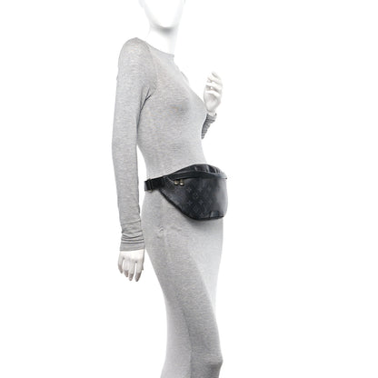 Louis Vuitton Monogram Eclipse Discovery Bumbag PM 2 of 9