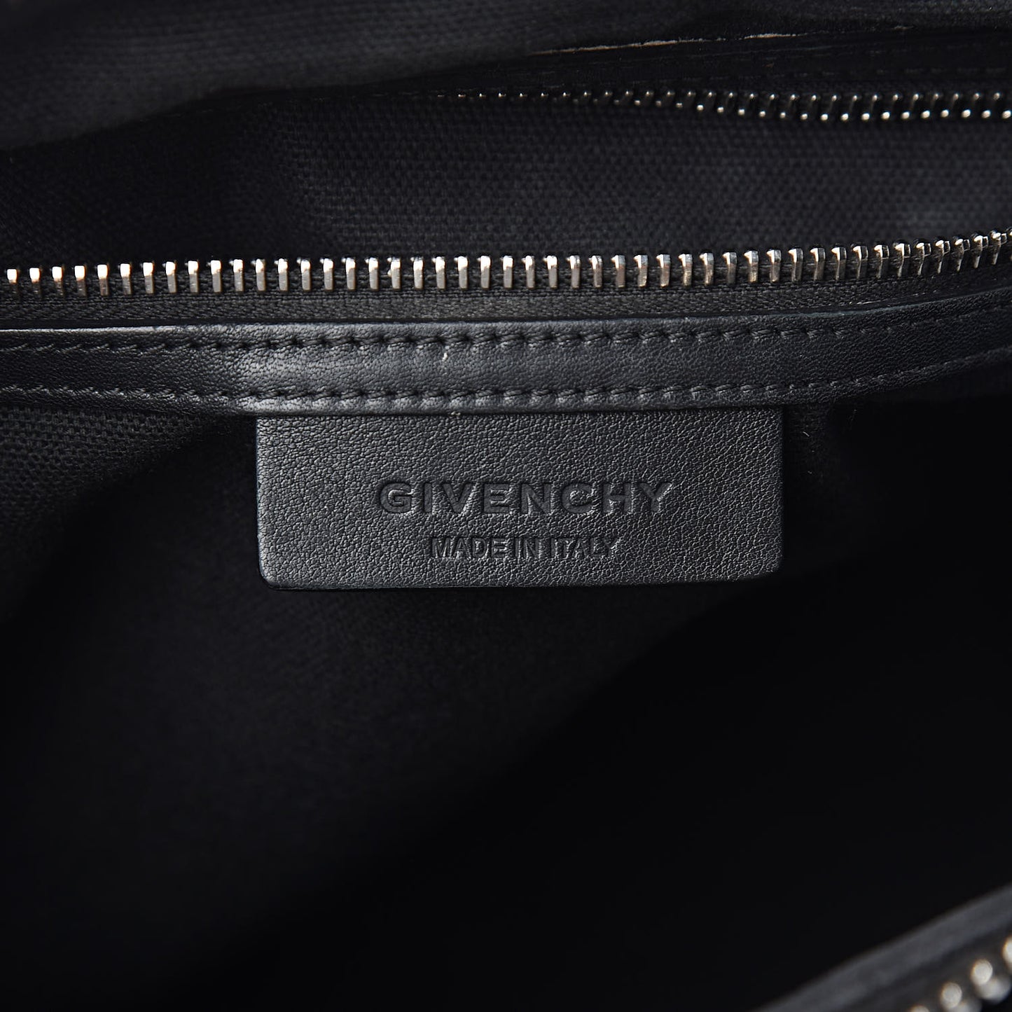Calfskin Contrast Stitched Medium Antigona Black