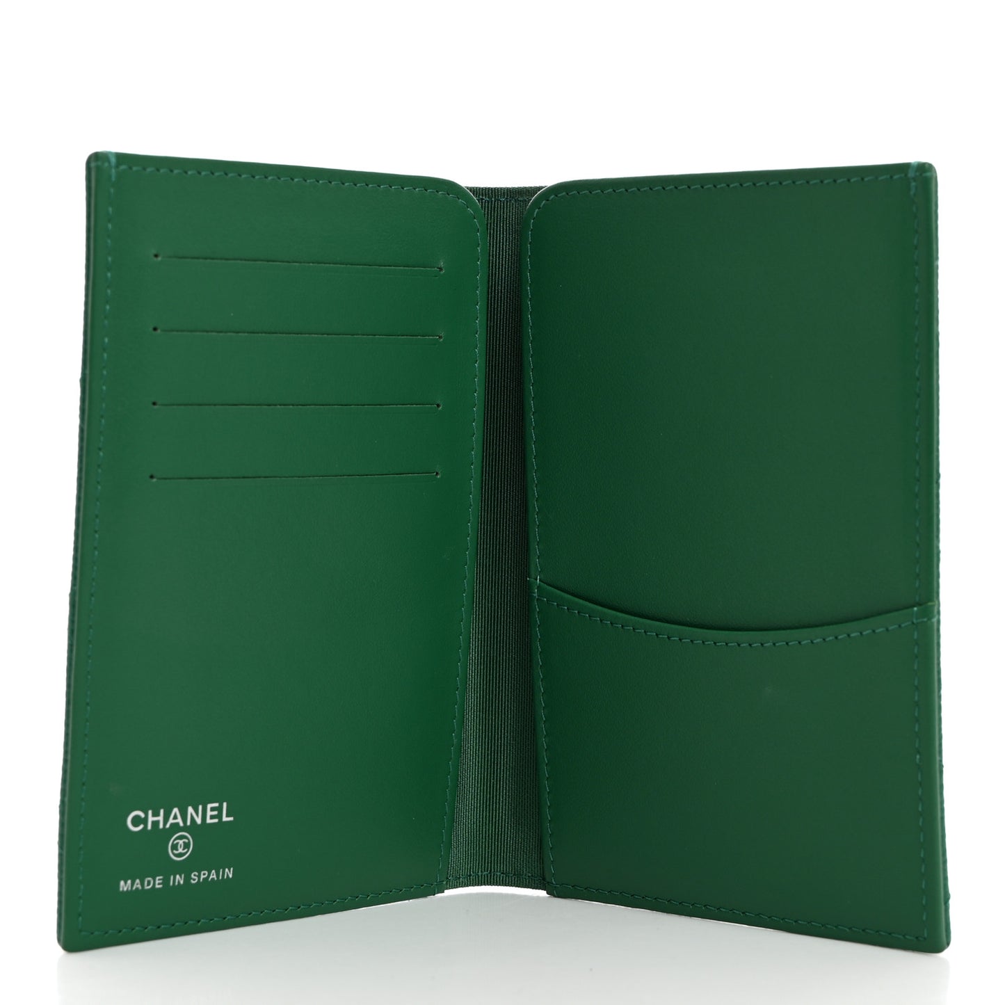Caviar Quilted Passport Holder Green