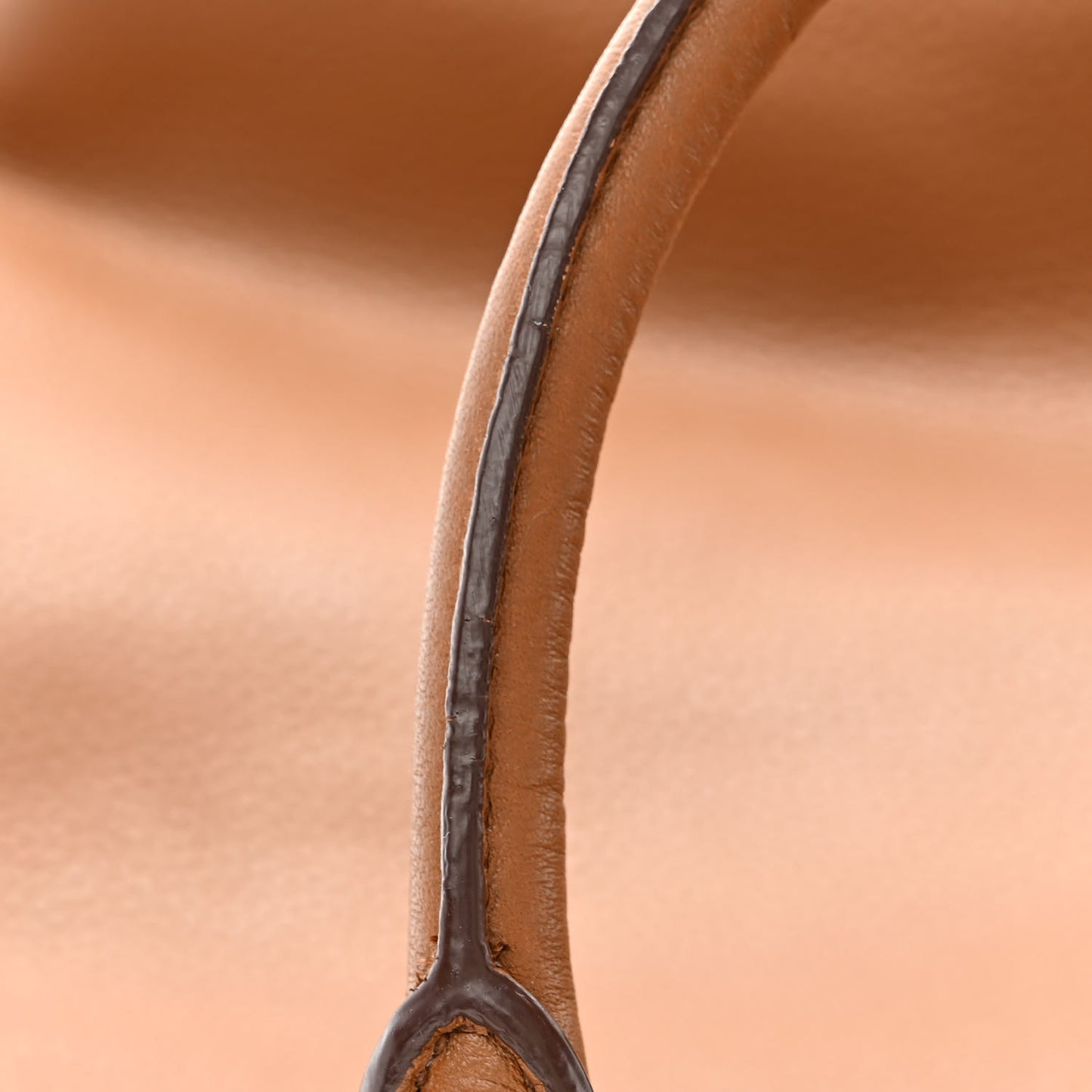 Vitello Daino Tote Cannella