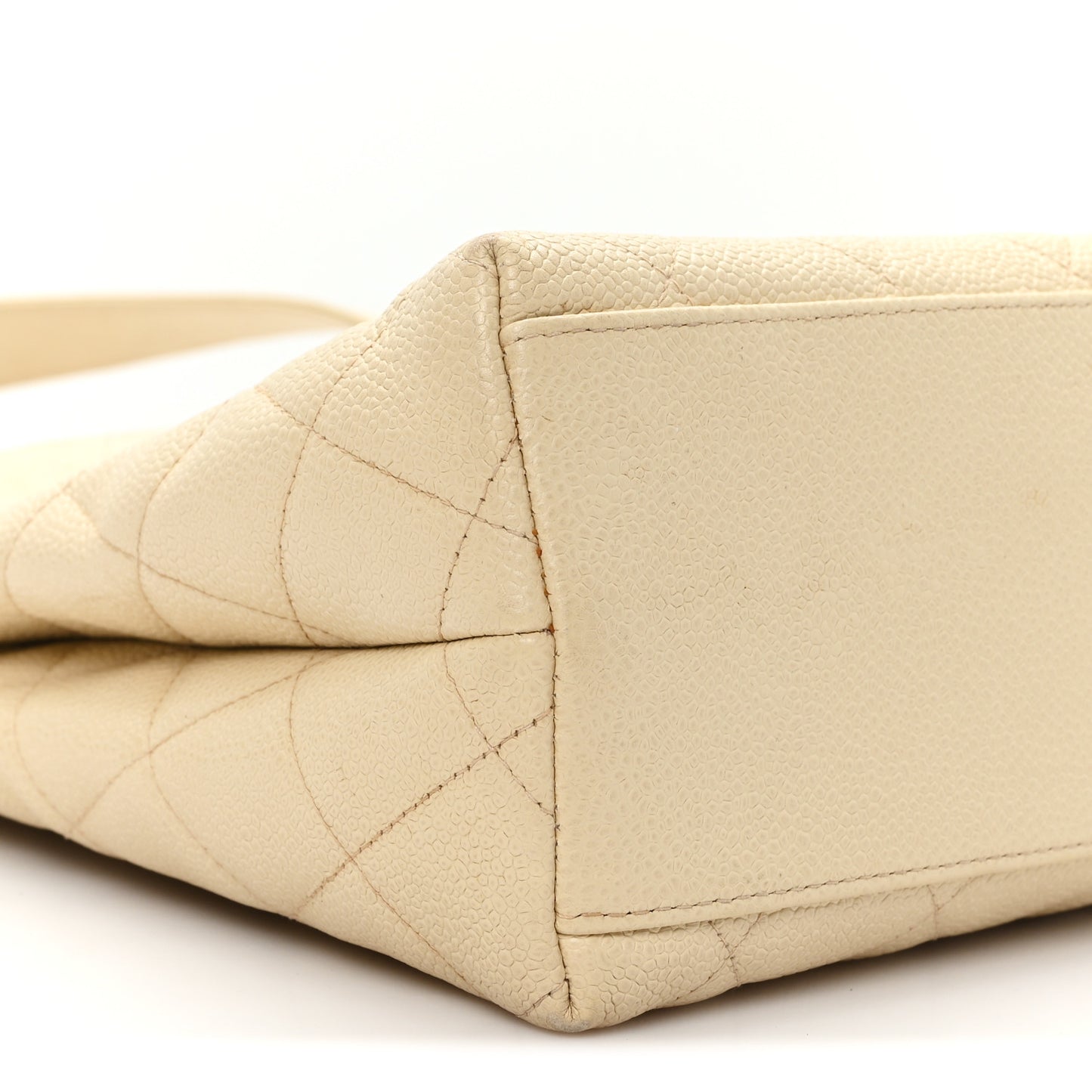 Caviar Quilted CC Shoulder Bag Beige