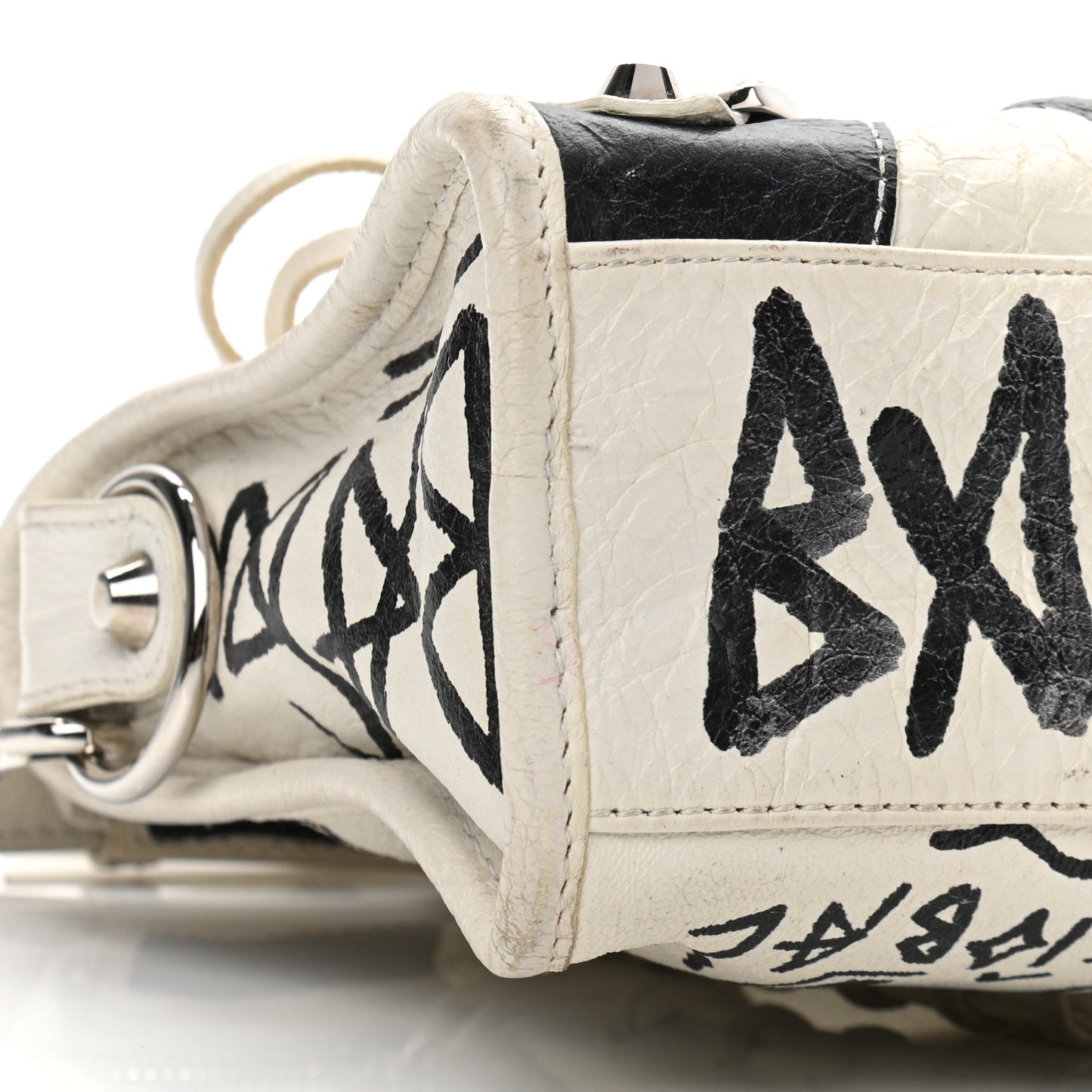 Agneau Arena Graffiti All Over Classic Silver Hardware Mini City White Black