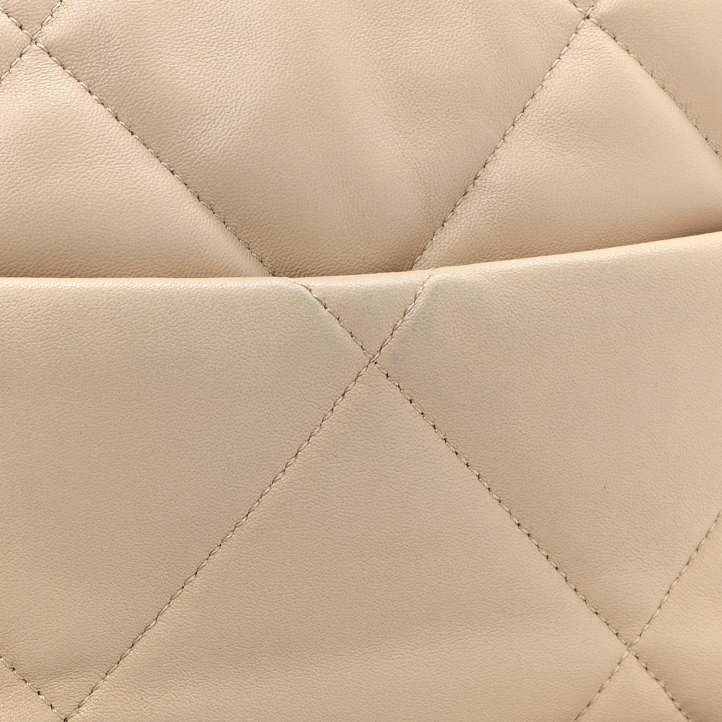 Lambskin Quilted Medium Chanel 19 Flap Beige