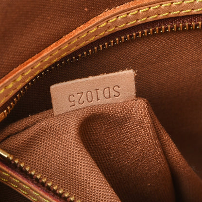 Louis Vuitton Monogram Batignolles Horizontal 7 of 10