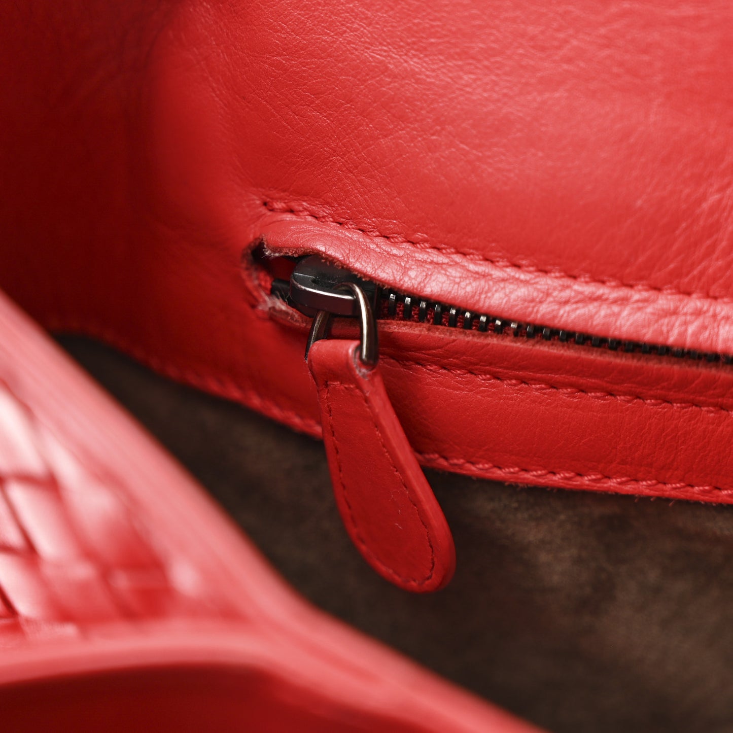 Light Calf Intrecciato Medium Roma Fraise