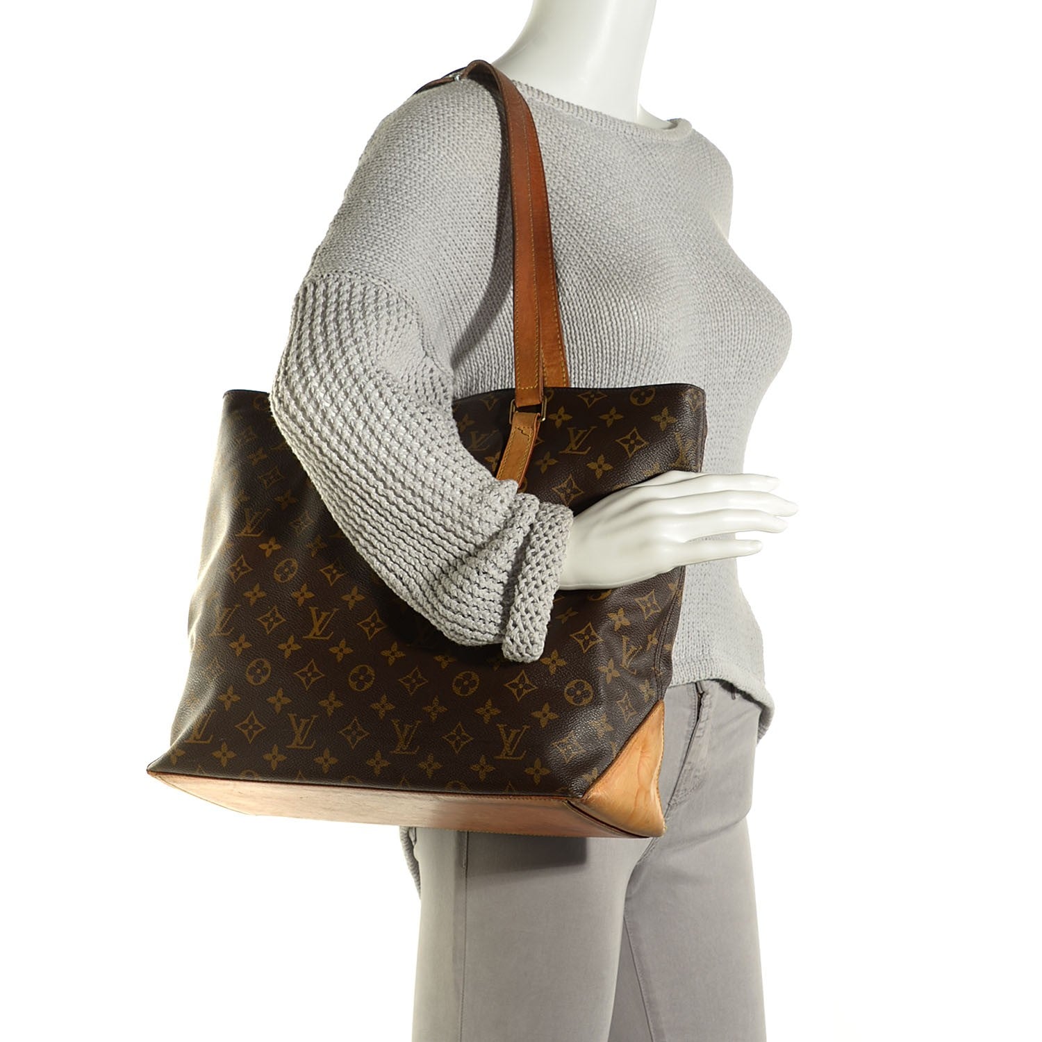 Louis Vuitton Monogram Cabas Mezzo 2 of 7