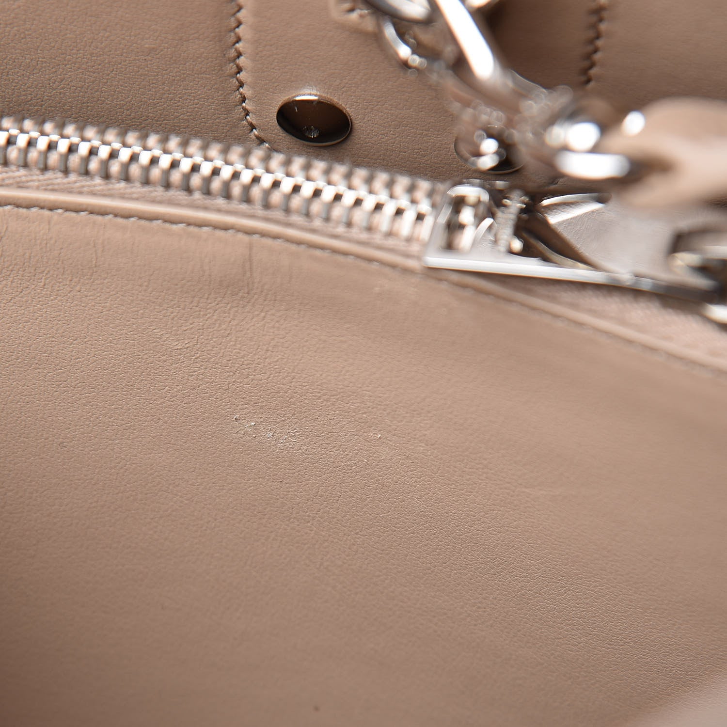 Saint Laurent Grained Calfskin Small Sac De Jour Nude Powder 10 of 13