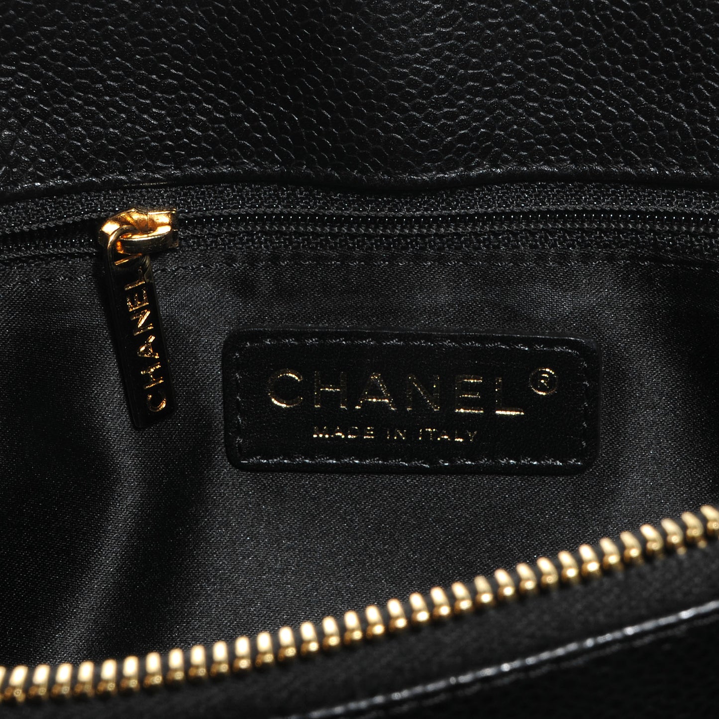 Caviar Grand Shopping Tote GST Black