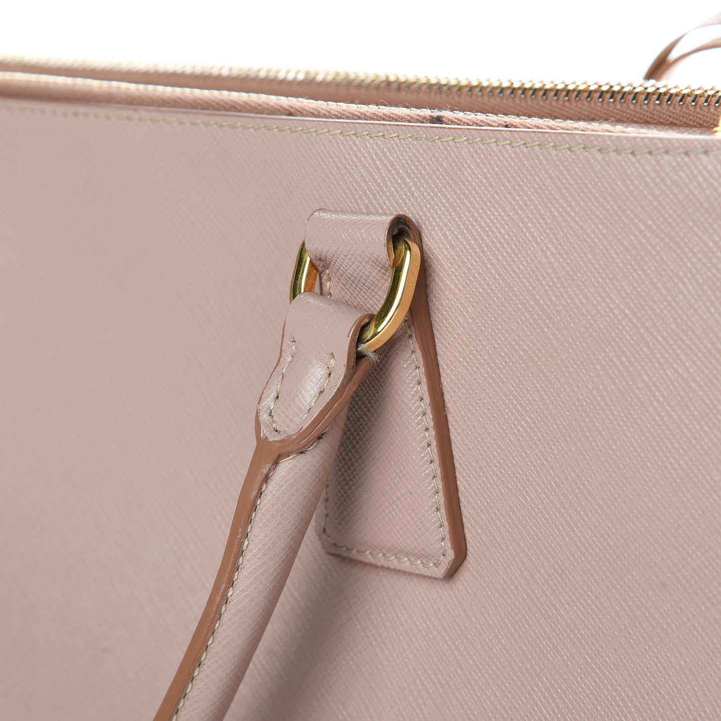 Saffiano Medium Galleria Double Zip Tote Cammeo