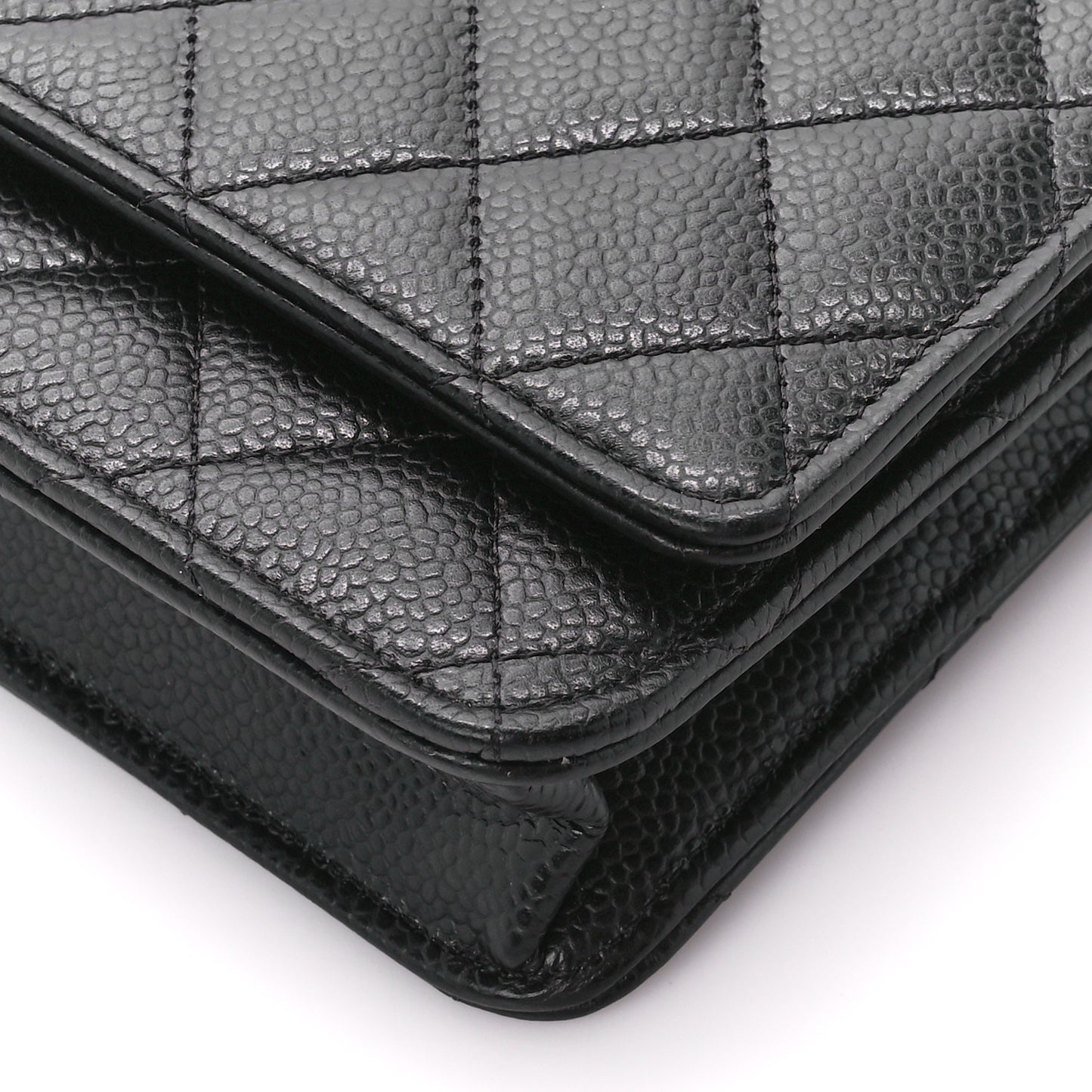 Caviar Quilted Wallet on Chain WOC Black
