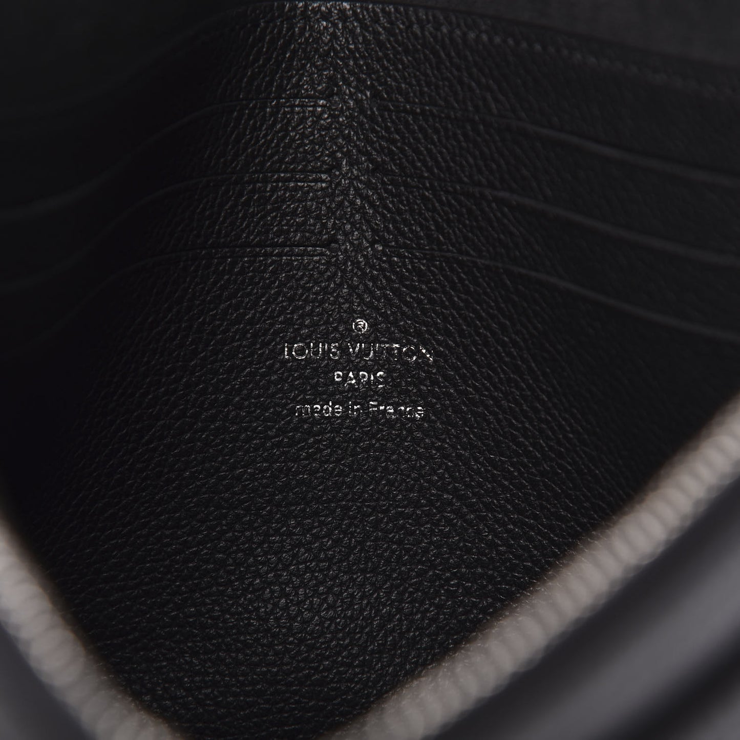 Soft Calfskin My Lockme Pochette Black