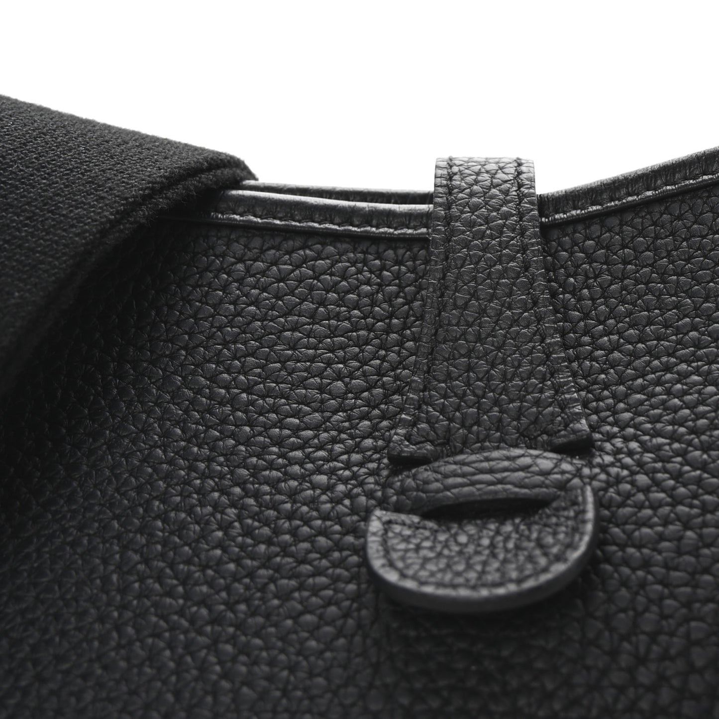 Taurillon Clemence Evelyne III PM Black