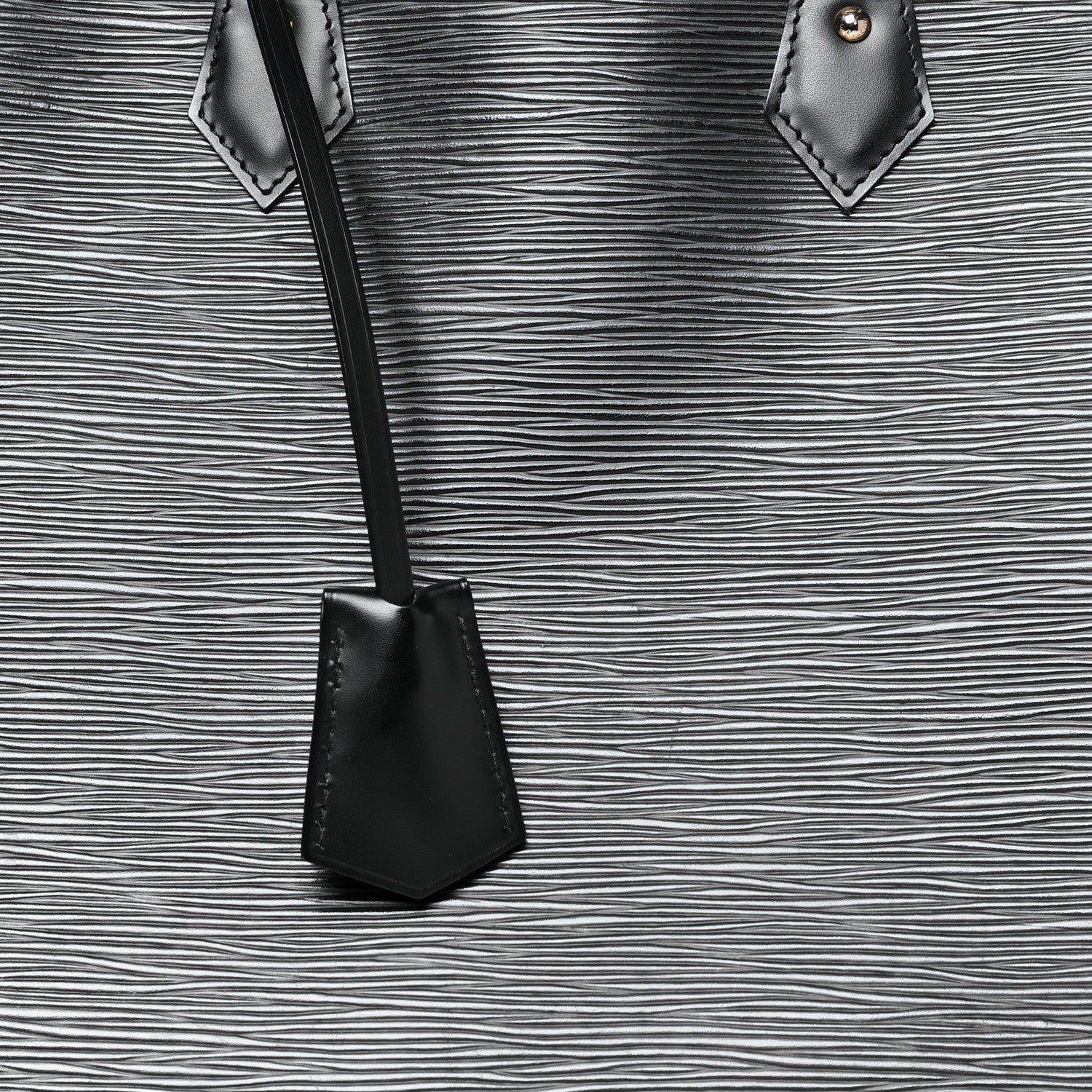 Louis Vuitton Epi Alma GM Black 8 of 15