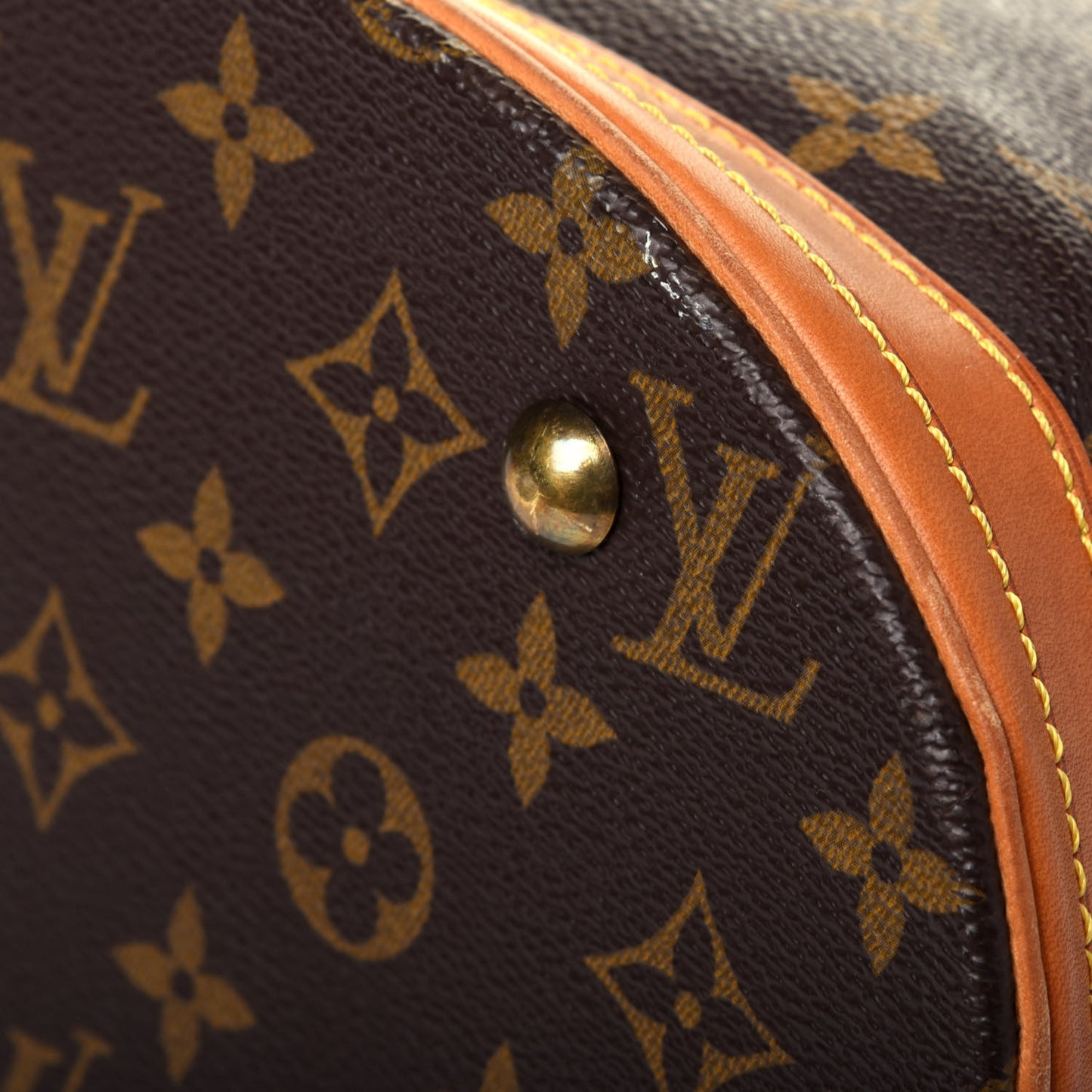 Monogram Petit Bucket 23