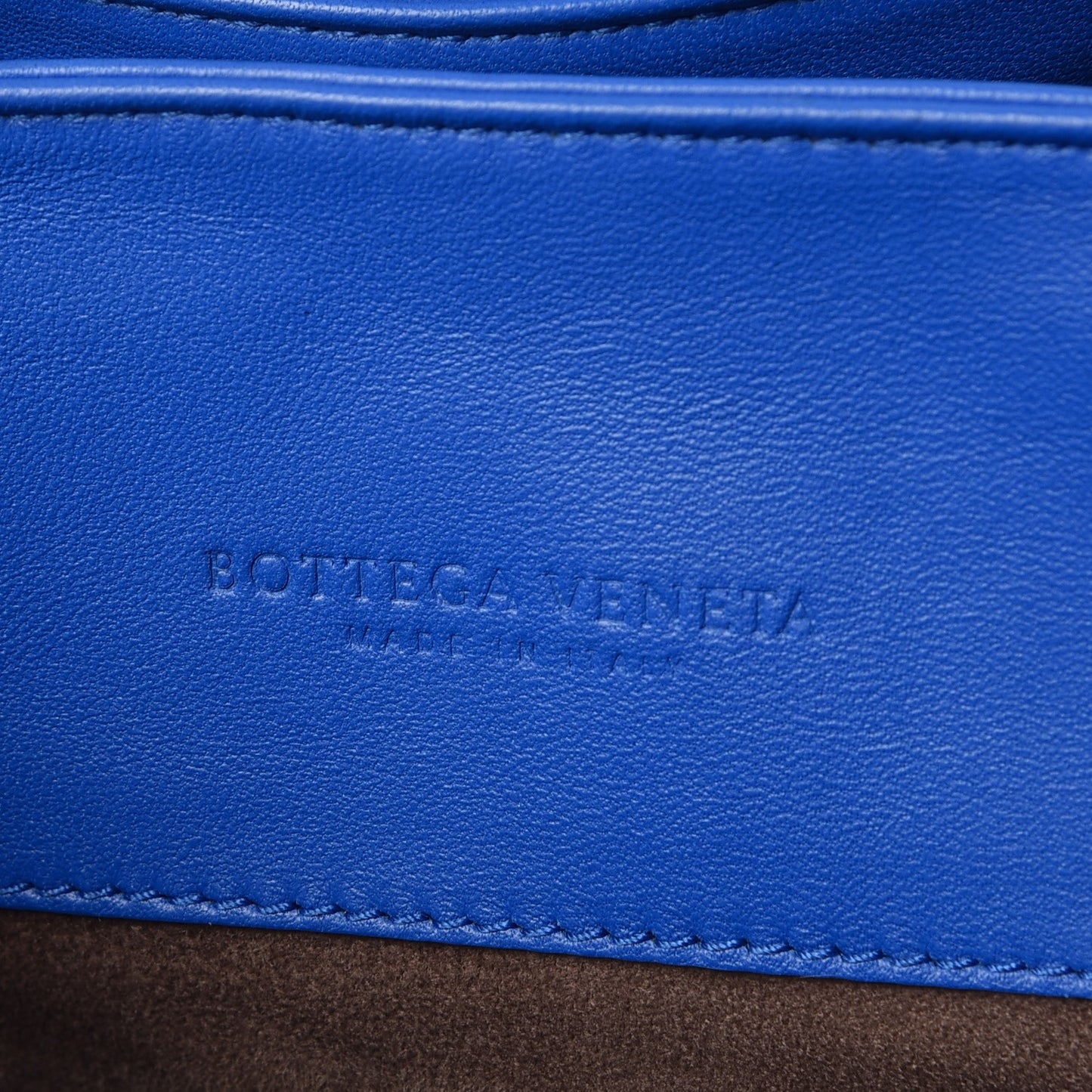 Nappa Ayers Medium Roma Tote Bleuette