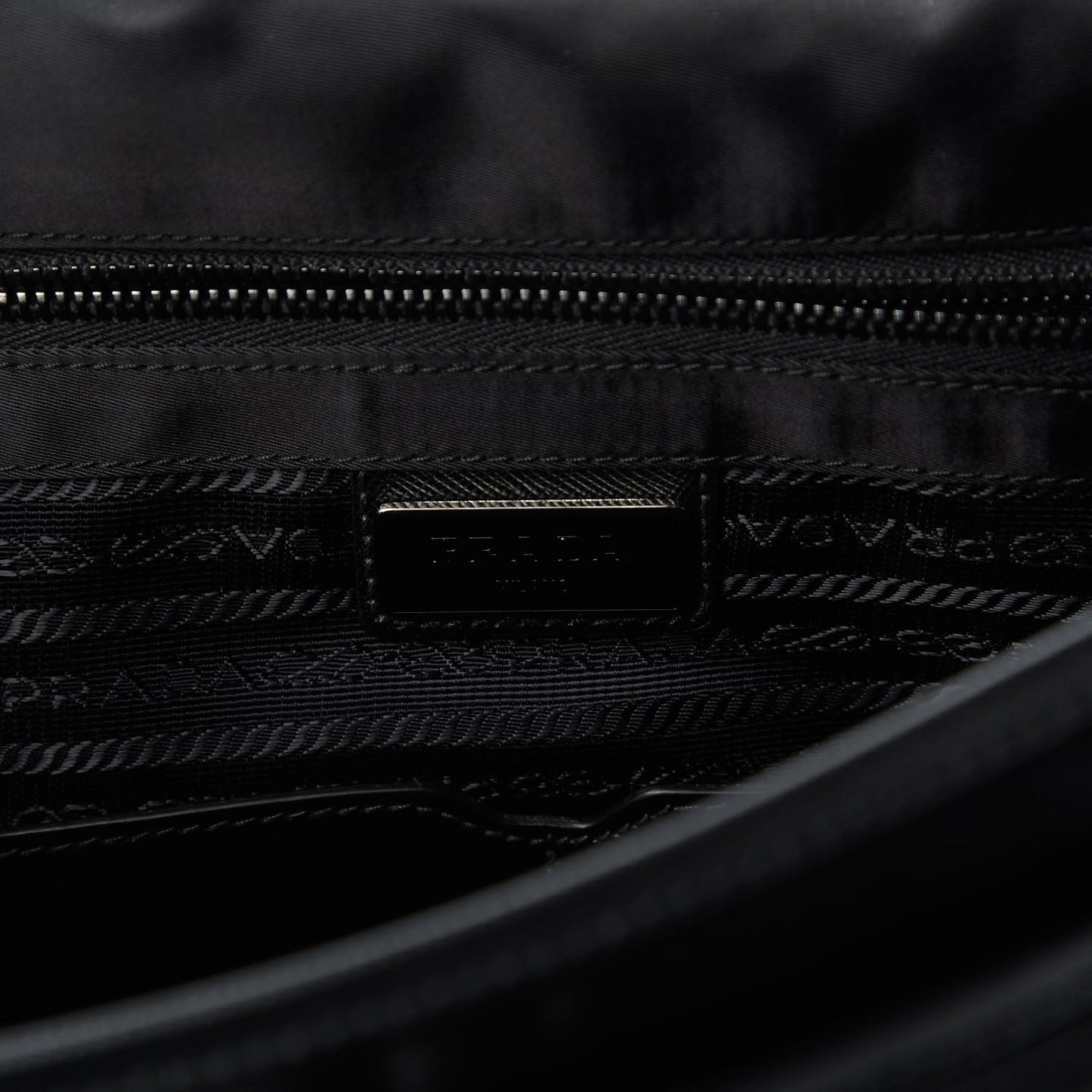 Tessuto Nylon Saffiano Messenger Satchel Black