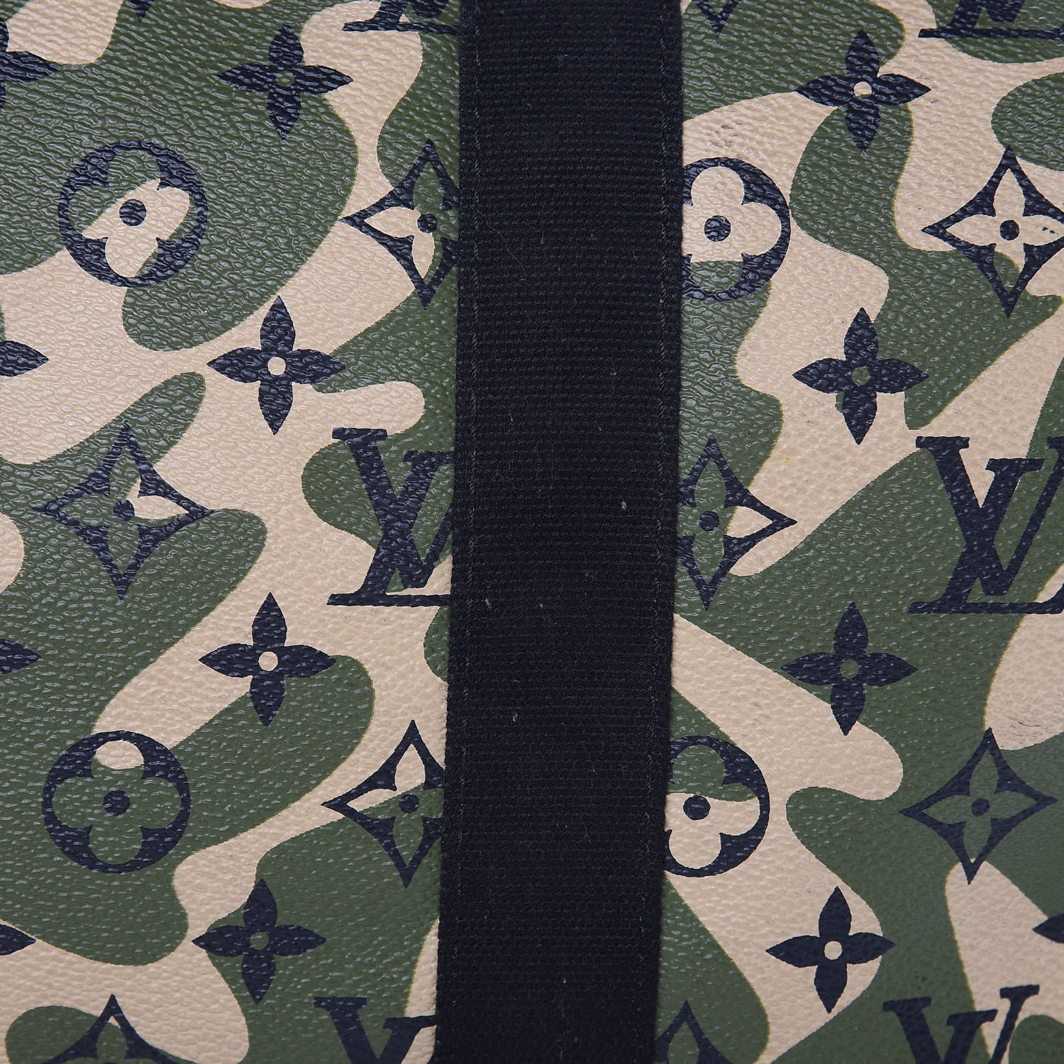 Louis Vuitton Monogramouflage Speedy 35 12 of 20