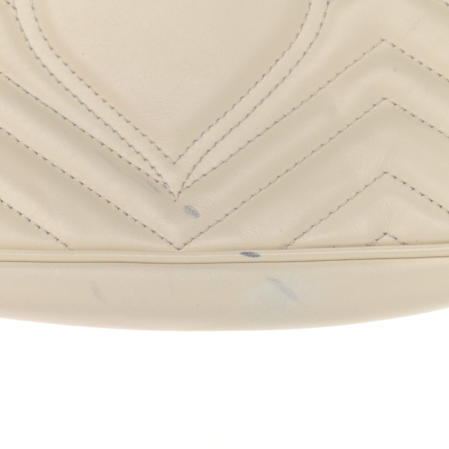 Calfskin Matelasse Small GG Marmont Shoulder Bag White