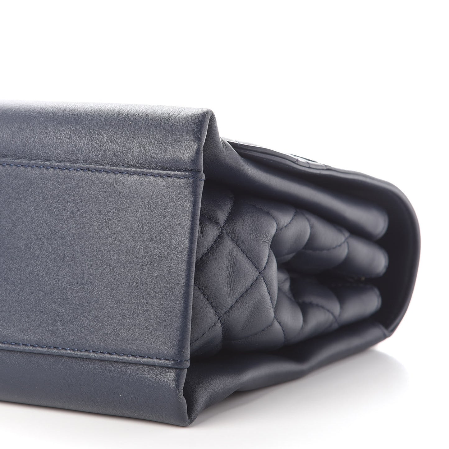 Calfskin Jumbo Tramezzo Flap Navy