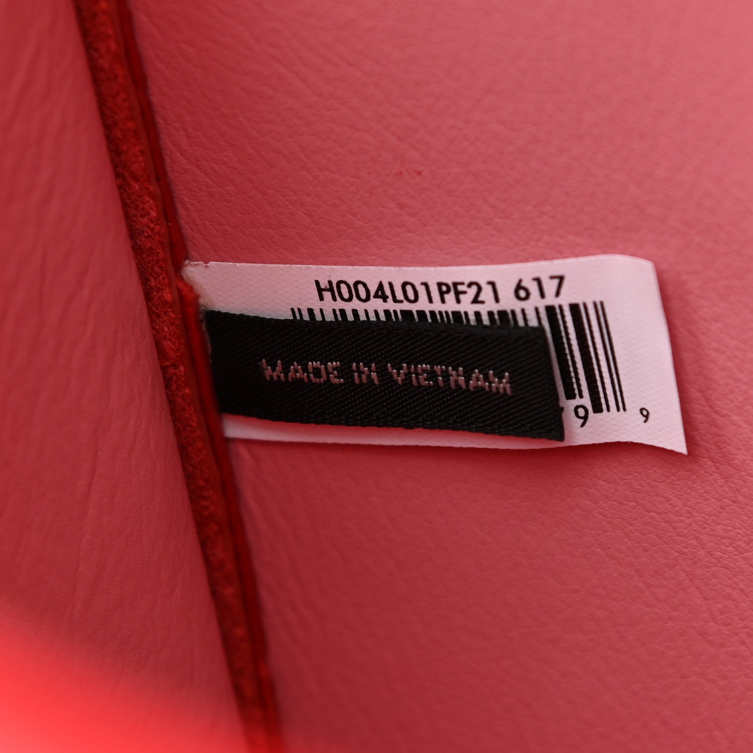 Marc Jacobs Grained Calfskin Medium The Tote Bag True Red 7 of 15