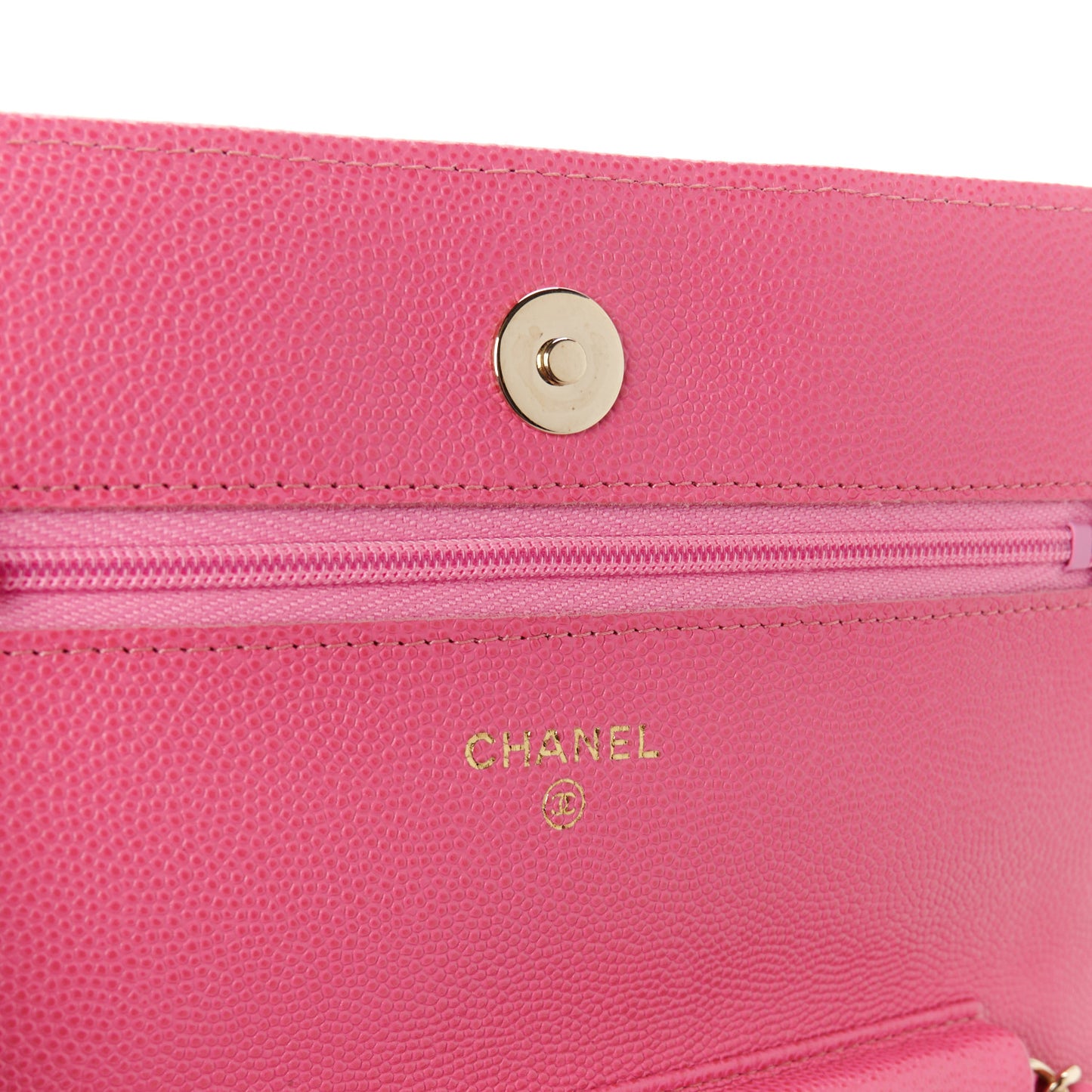 Caviar Quilted Wallet on Chain WOC Pink