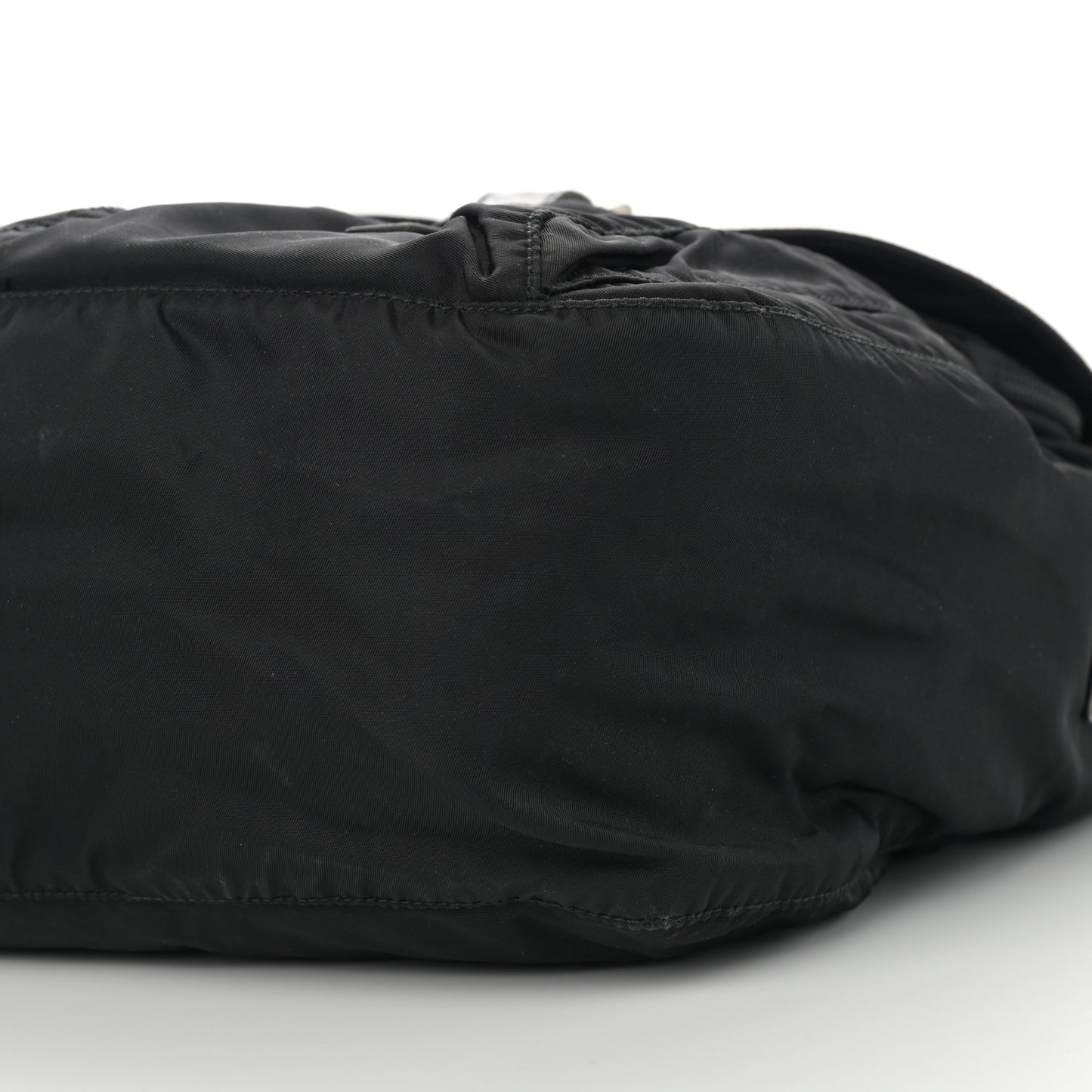 Nylon Vela Messenger Bag Black