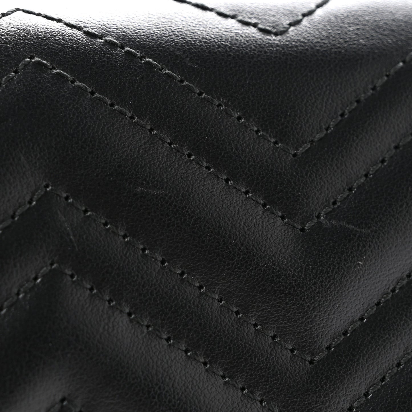 Calfskin Matelasse GG Marmont Compact Wallet Black